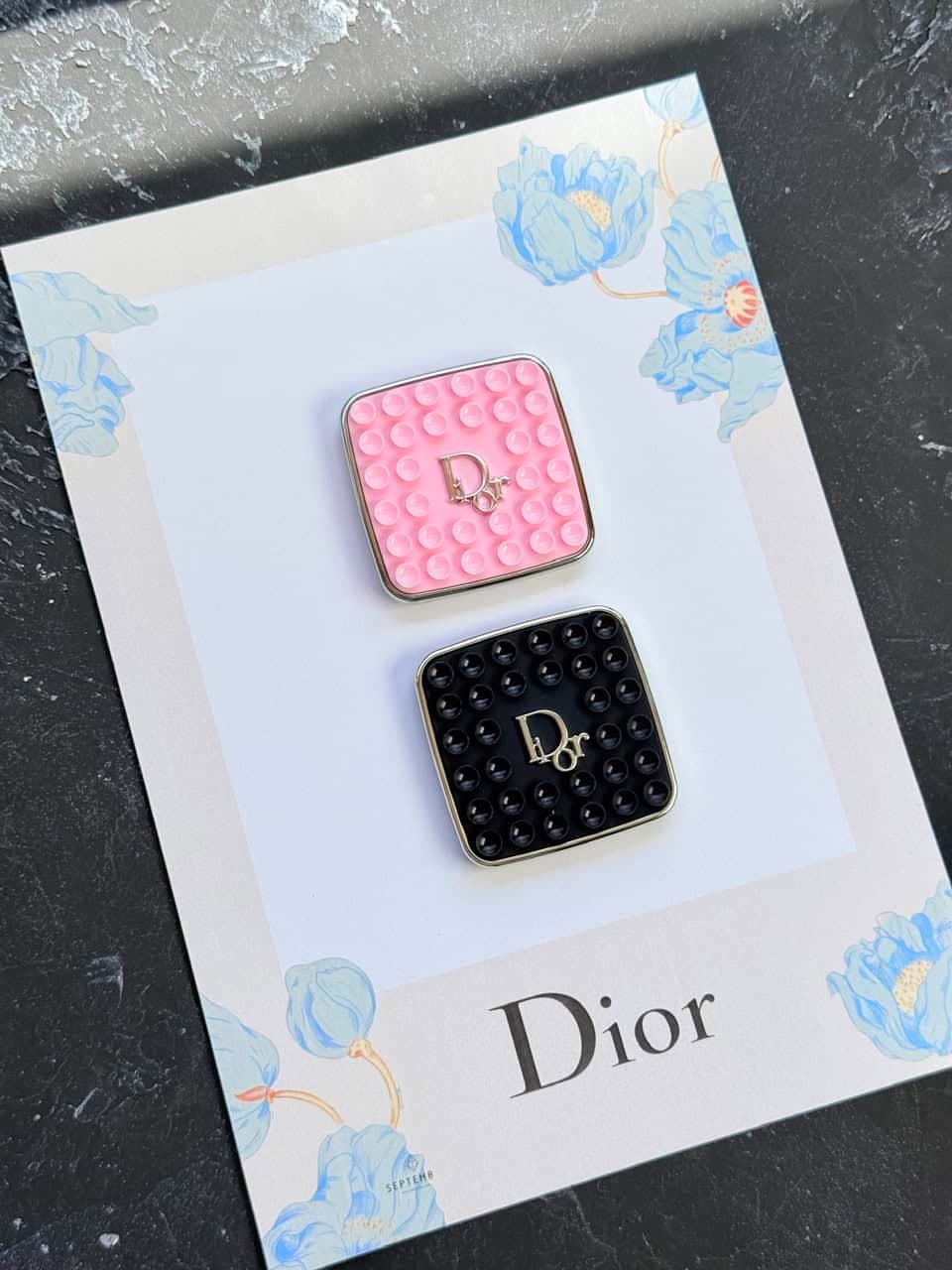 چسبونکی موبایل Dior Octobuddy همراه با پک A0331 | گوشی دیور — تصویر ۳