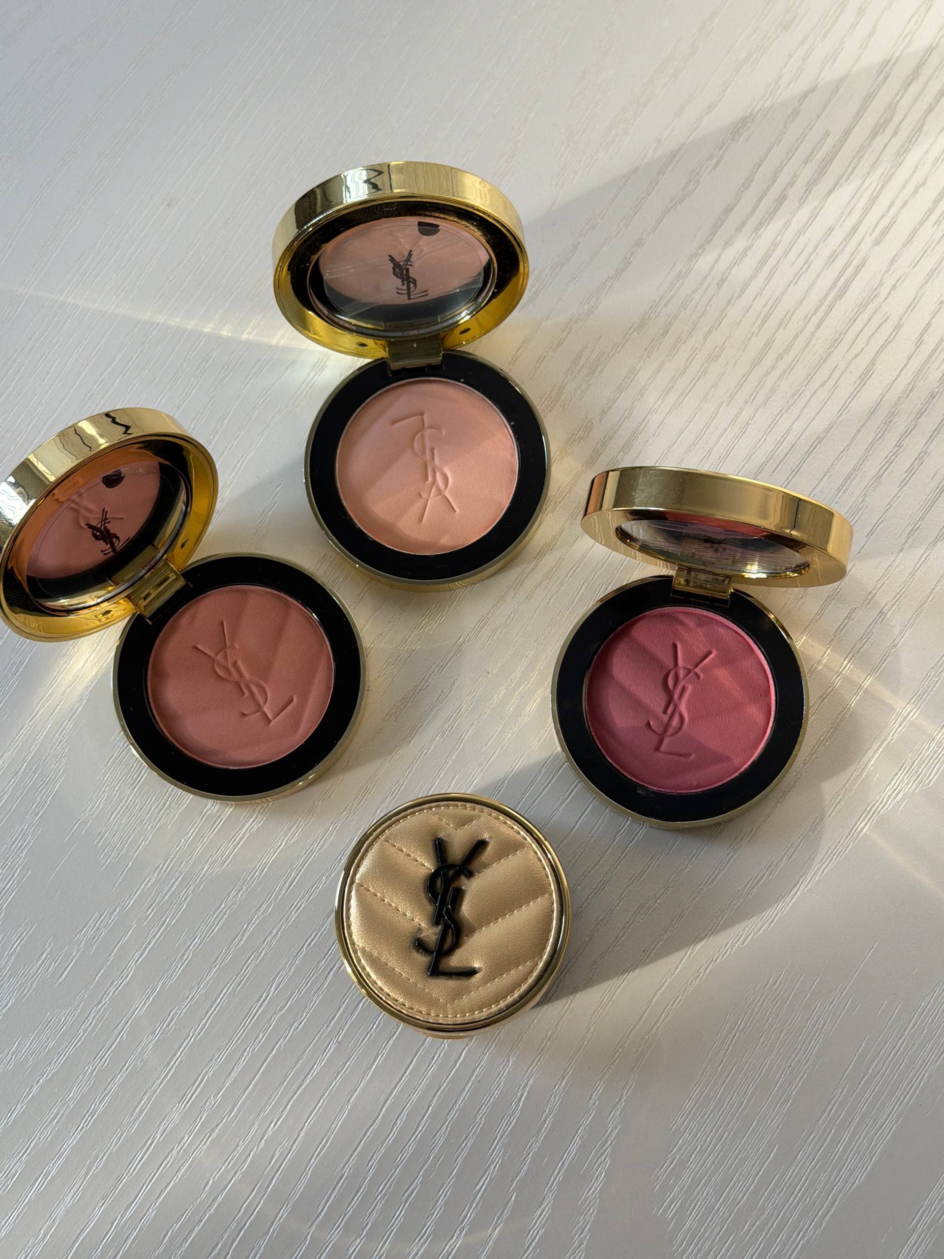 رژگونه ایوسن لورن YSL