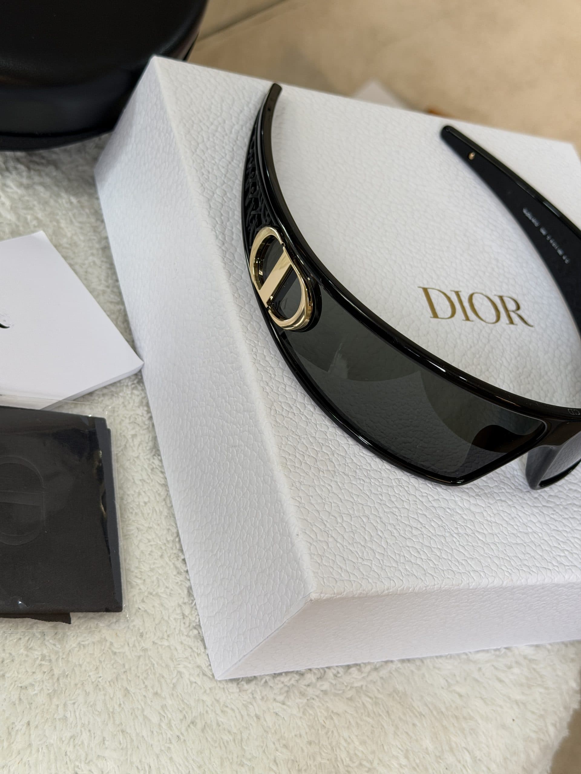 عینک دیورDior — تصویر ۸