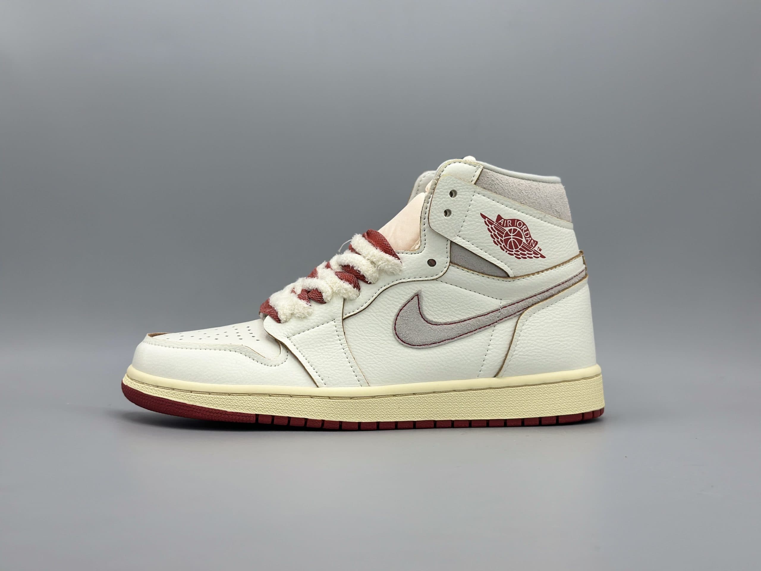 کتانی نایکی جردن1 ریر ایر های/Nike Air Jordan1 Rare Air