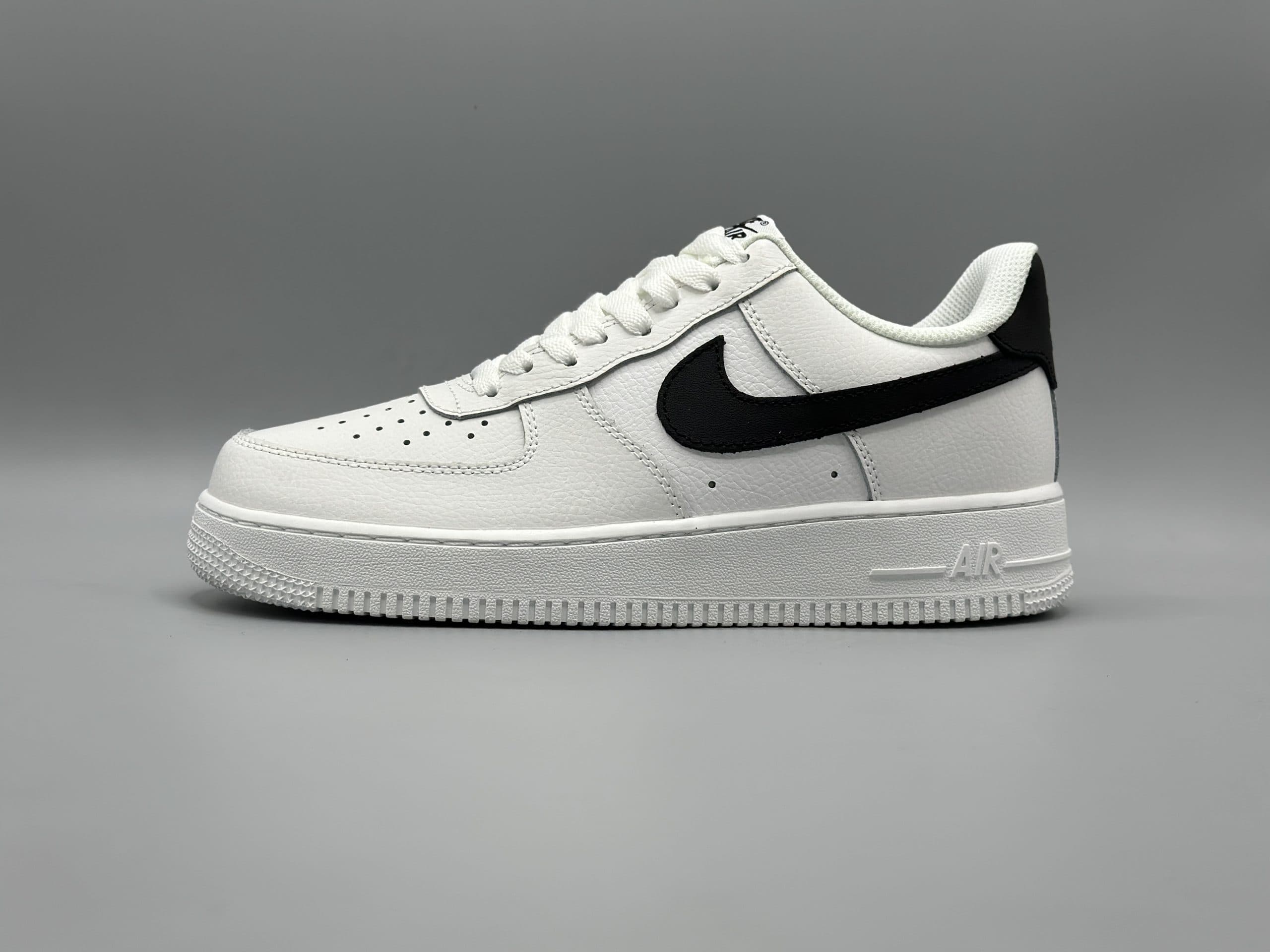 کتانی نایکی ایرفورس1 سفید نایک مشکی/Nike Air Force1 low