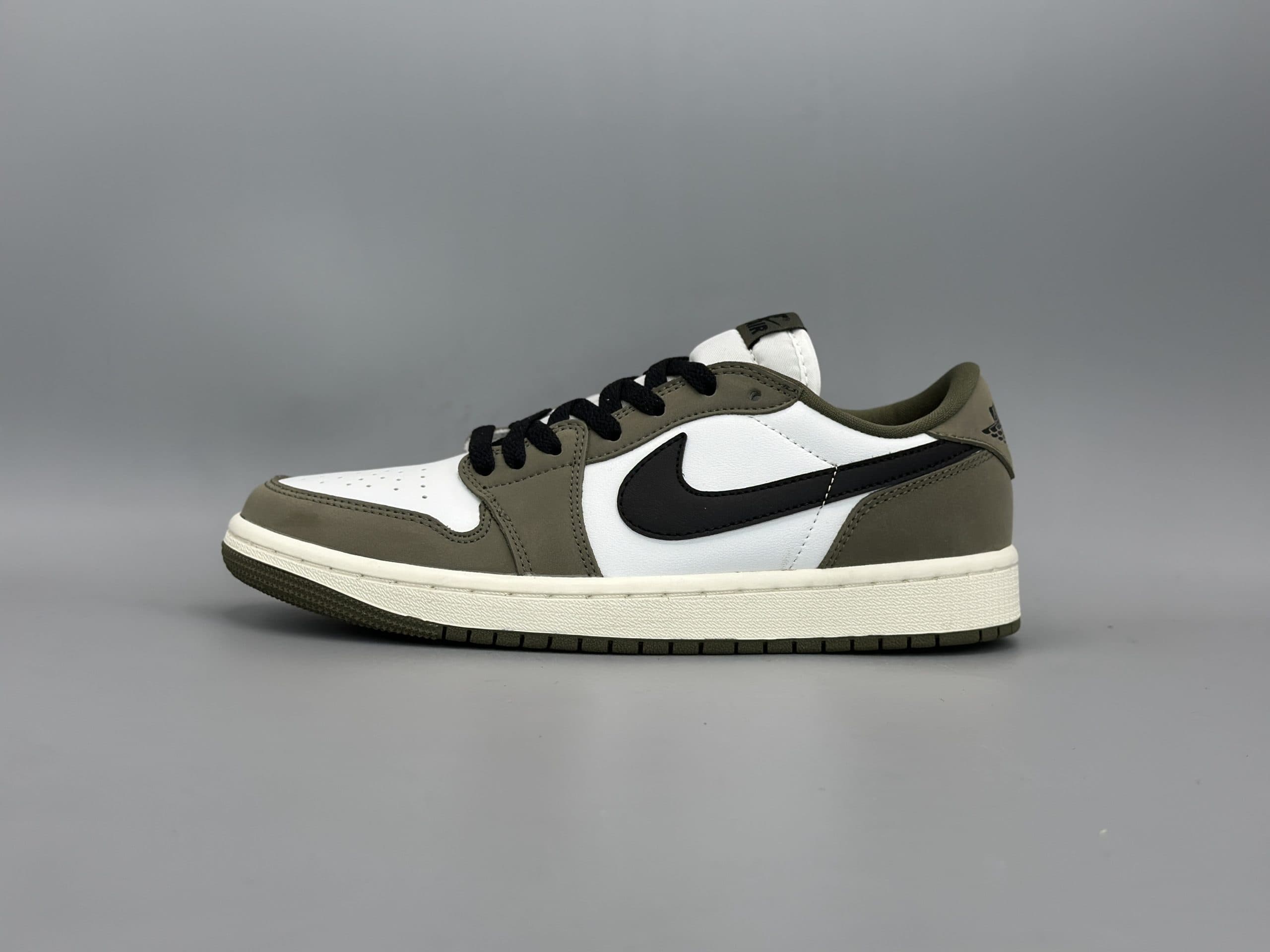 کتانی نایکی جردن1لو اولیو/Nike Air Jordan 1 low