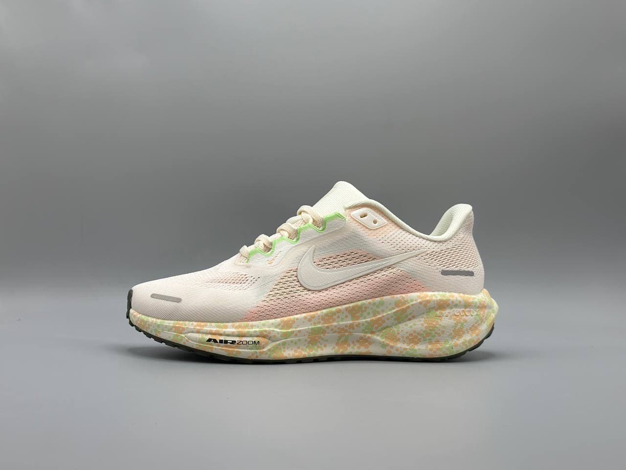 کتانی نایکی پگاسوز 41 گلبهی کرم/ Nike Pegasus 41