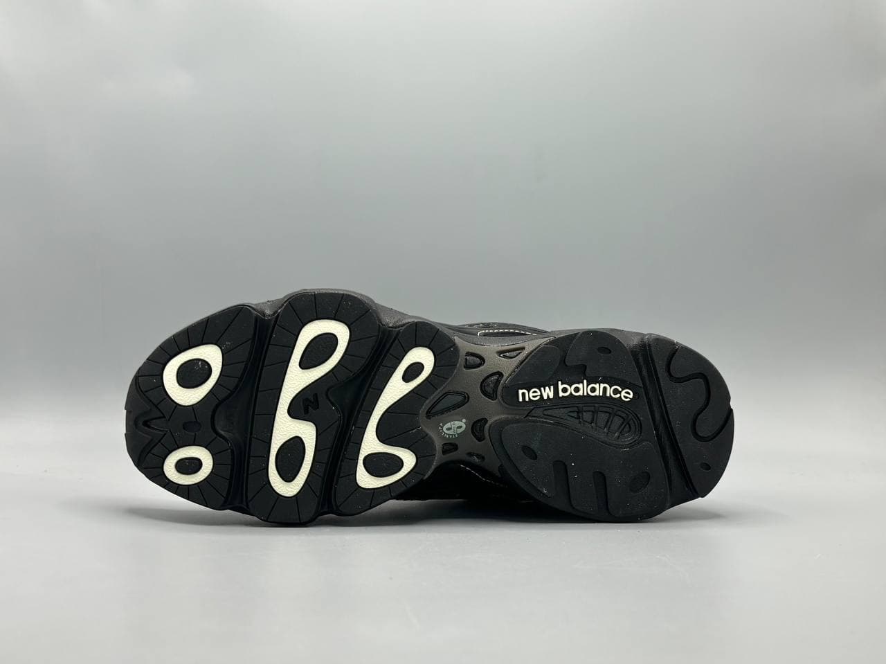 کتانی نیوبالانس 1000 مشکی/New Balance — تصویر ۴