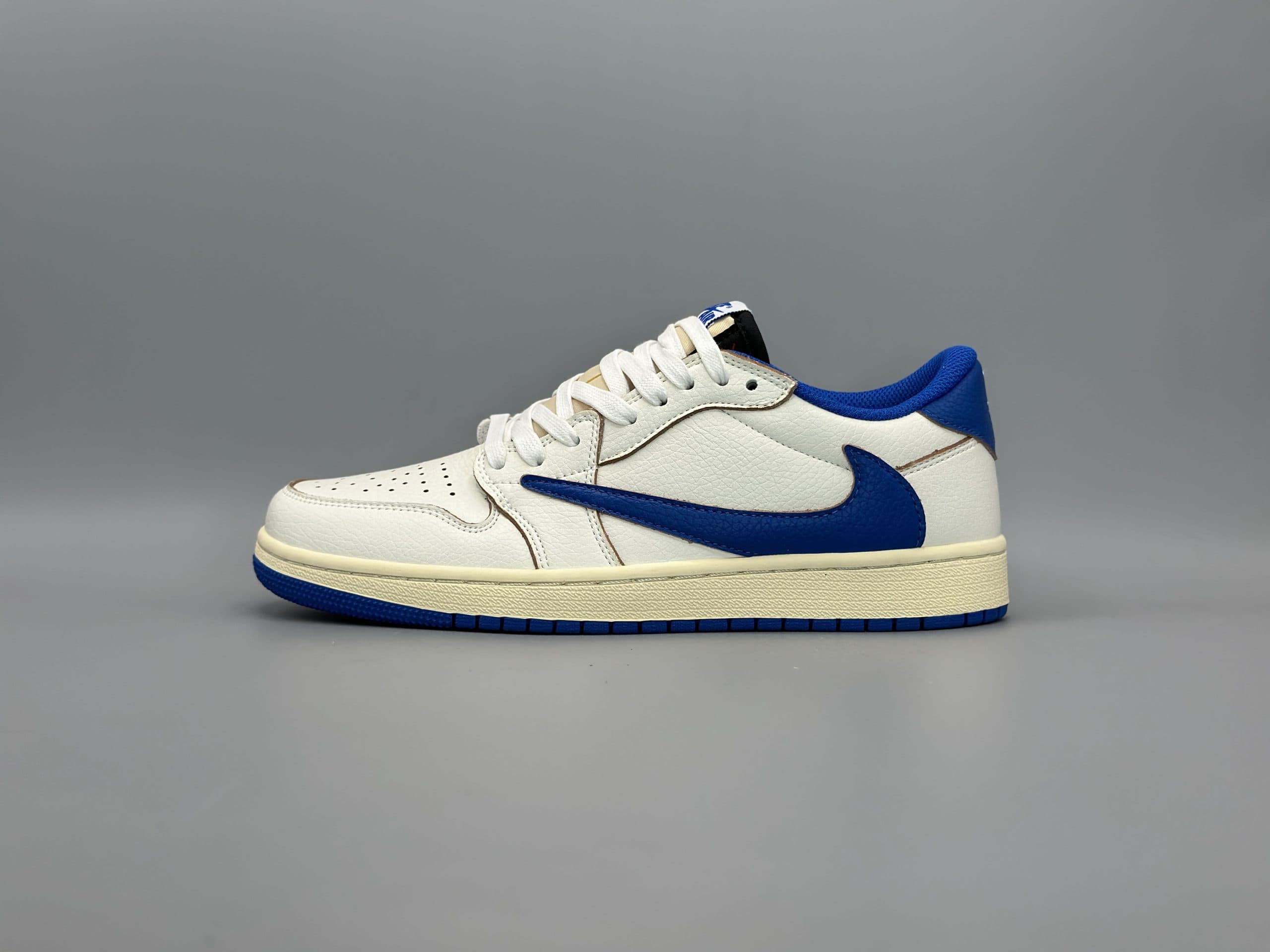 کتانی نایکی جردن1لو تراویس فرگمنت سفید مشکی آبی/Nike Air Jordan1 low Travis — تصویر ۷
