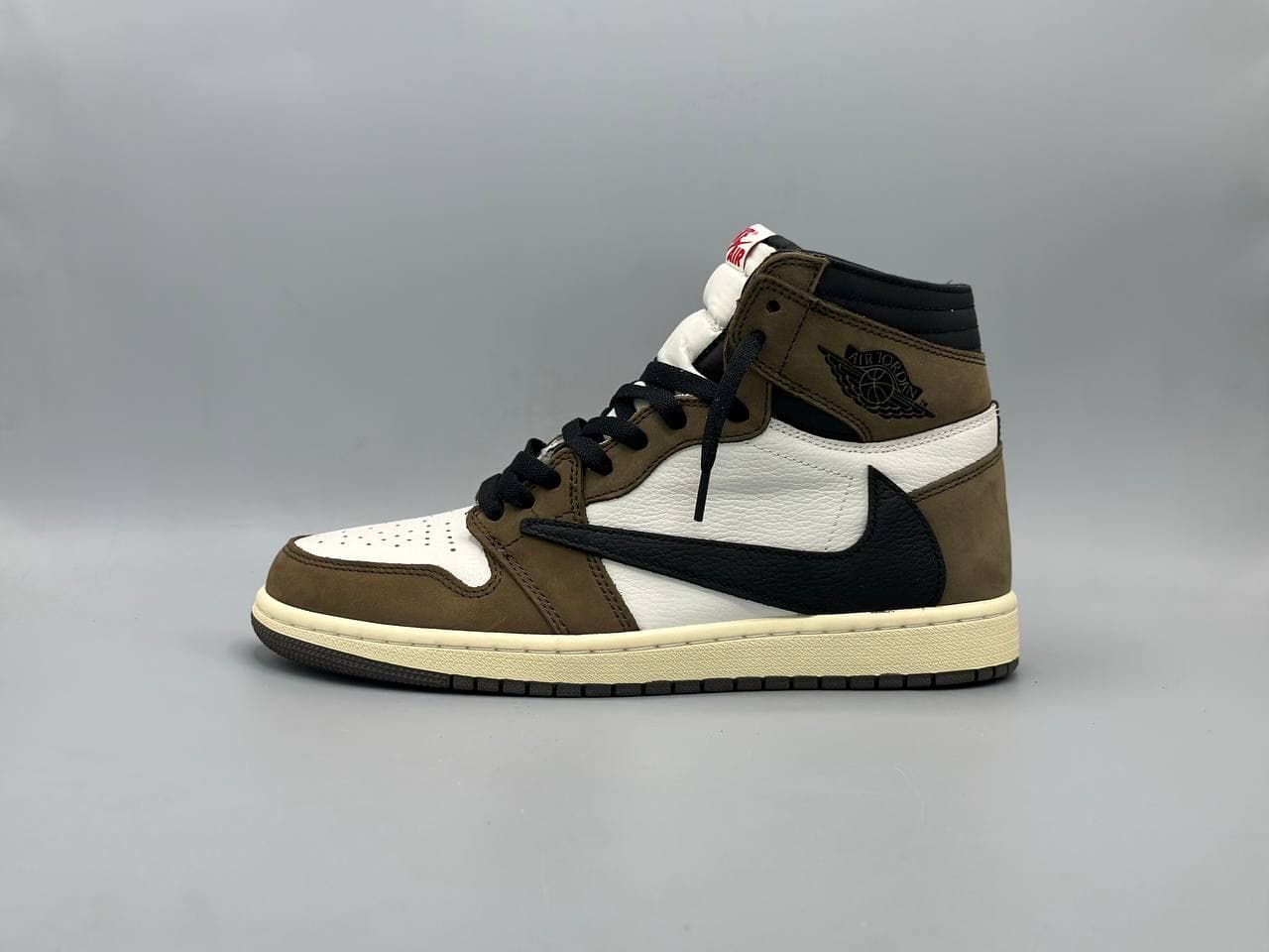 کتانی نایکی جردن1 اوجی موکا رپلیکا/Nike Air Jordab1 Travis — تصویر ۲
