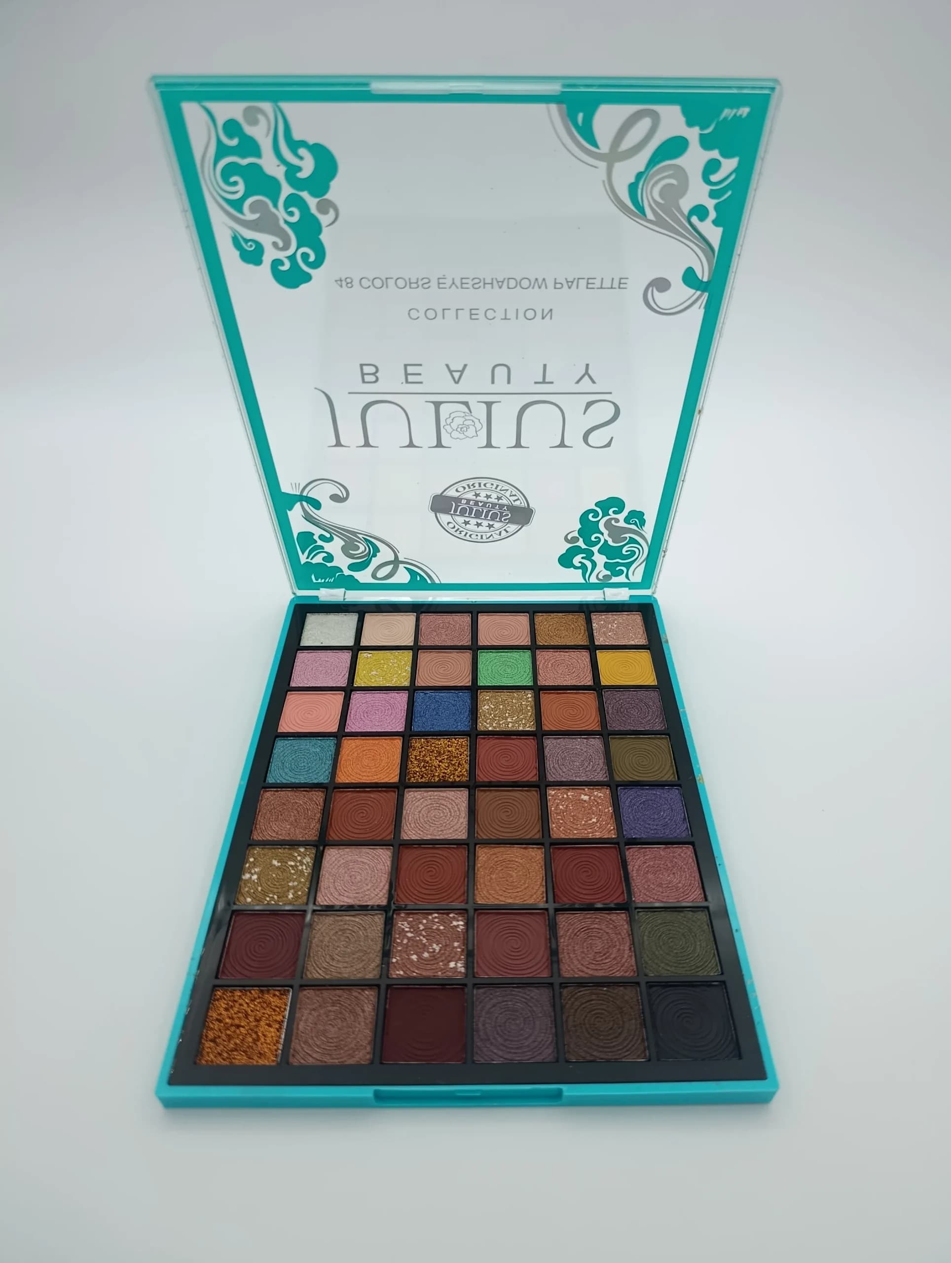 پالت سایه چشم ۴۸ رنگ جولیوس بیوتی Julius Beauty | پیگمنت فوق‌العاده بالا، مات و شاین دار (اورجینال) — تصویر ۲