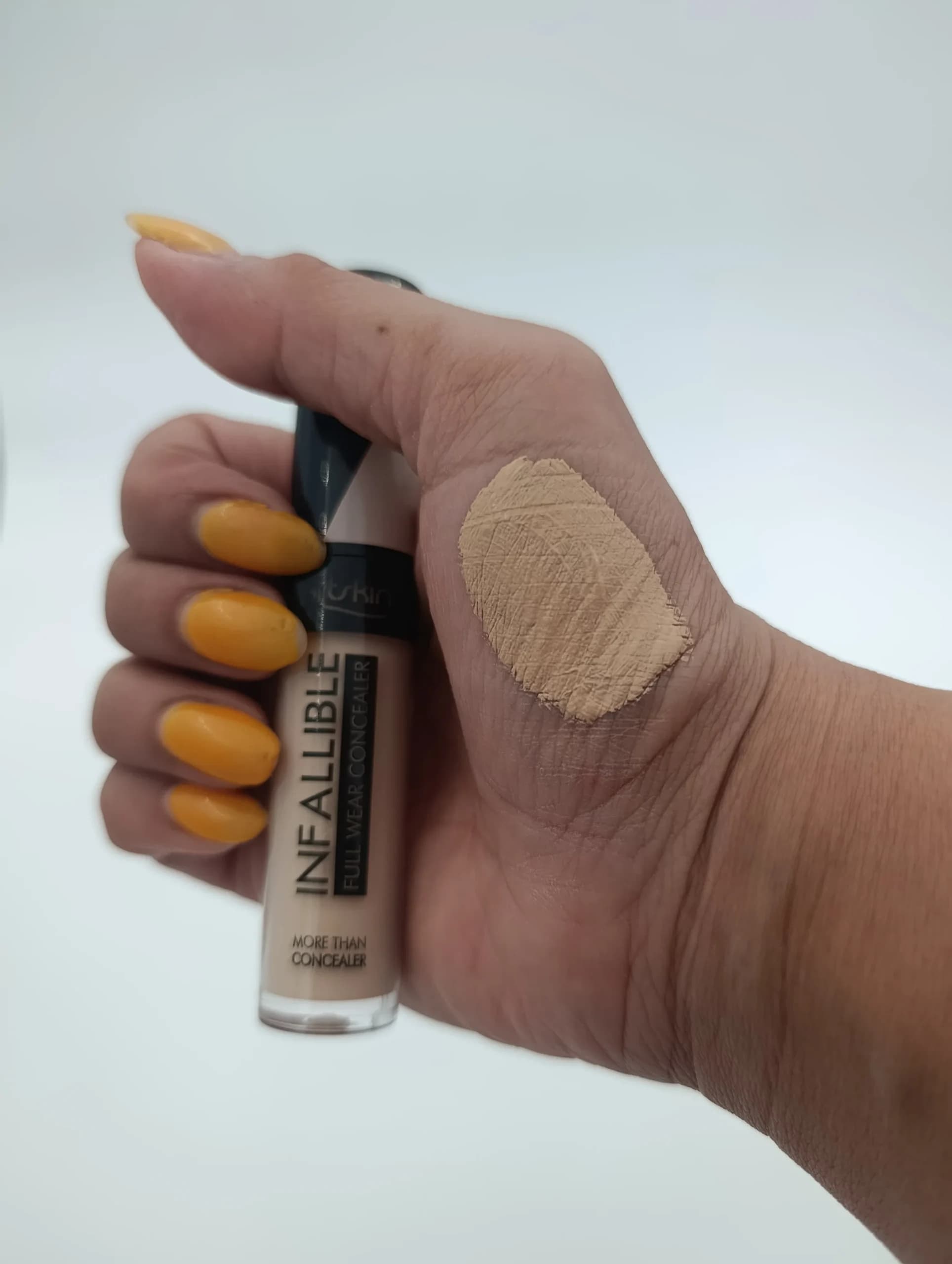 کانسیلر مایع آرت اسکین Artskin مدل اینفالیبل Infallible | پوشش‌دهی بالا و مات ضد چروک (اورجینال) — تصویر ۴