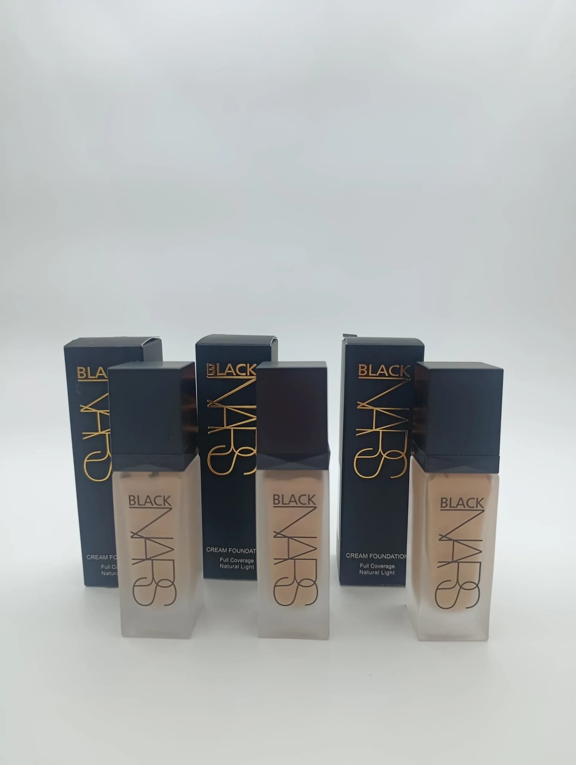 کرم پودر مایع بلک نارس Black NARS | فول کاور فاقد چربی و ضد تعریق (مستر کوالیتی)