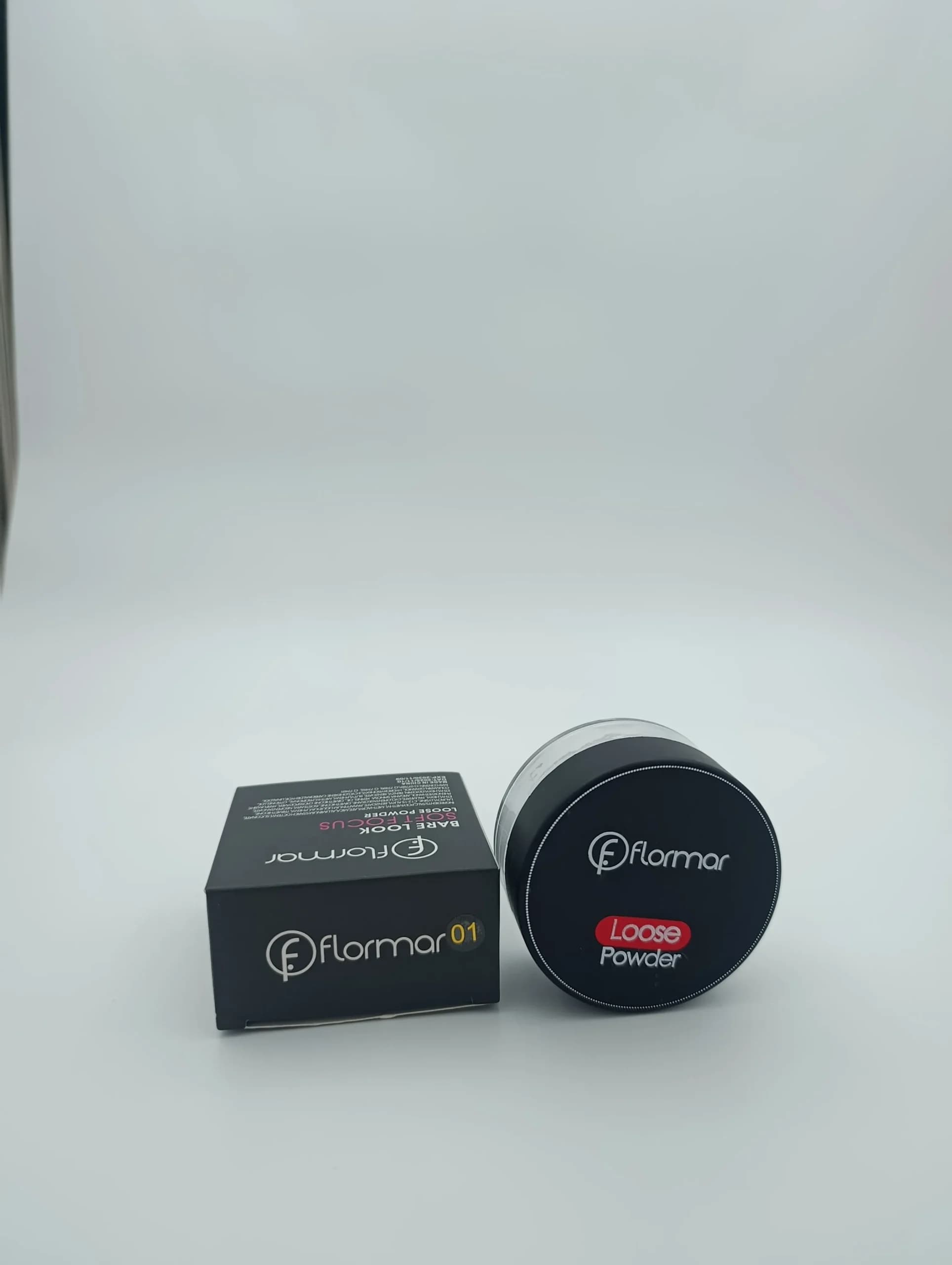 پودر فیکس فلورمار (Flormar) تثبیت‌کننده آرایش رنگ سفید