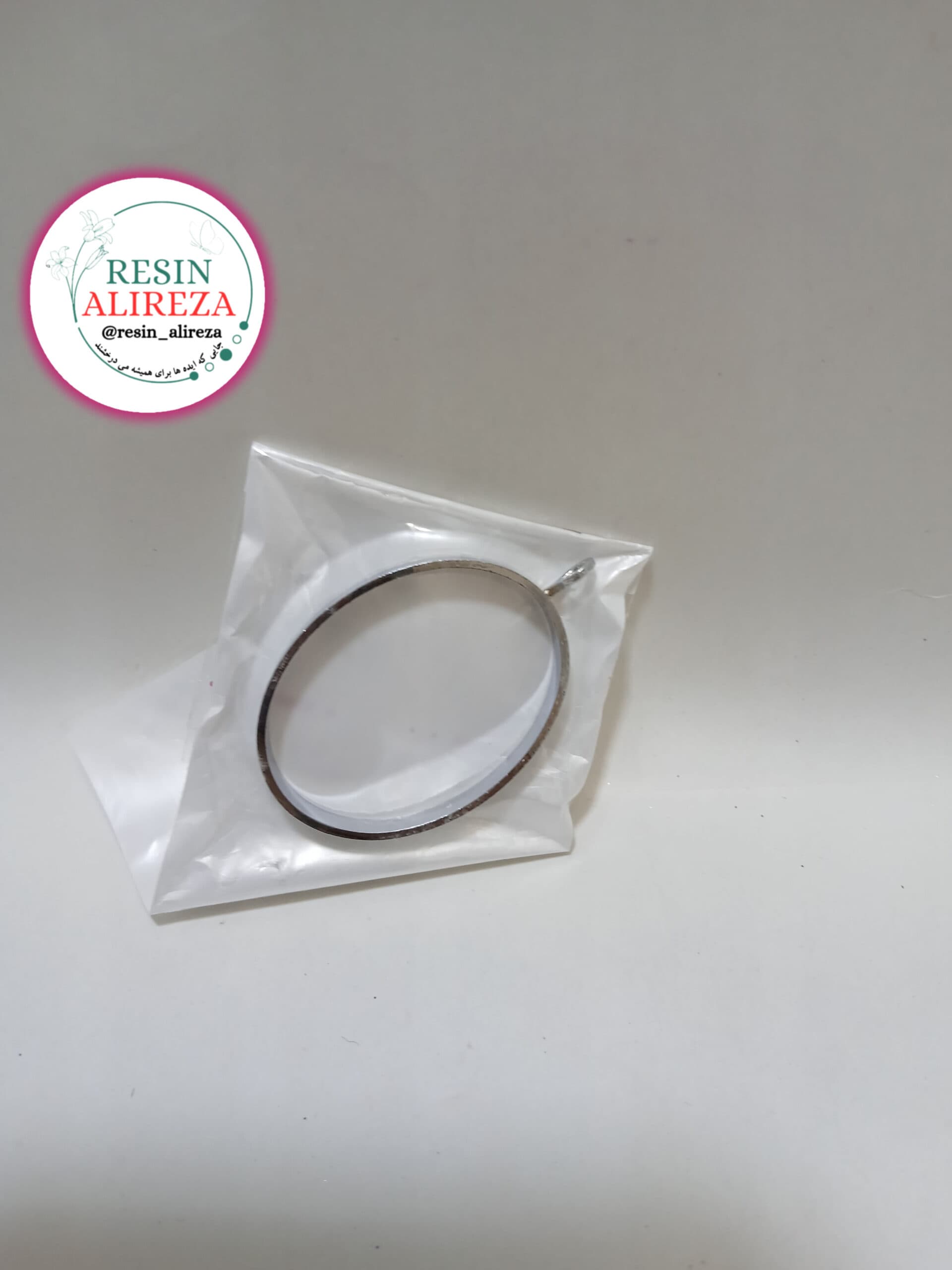گردنبند بیضی نقره ای 3*4 سانت