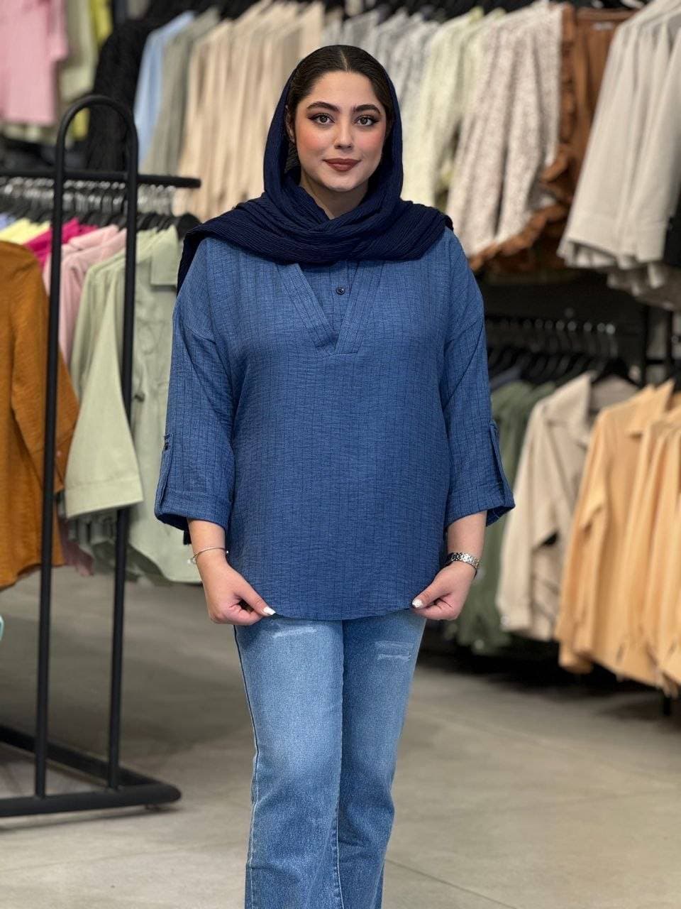 شومیز زنانه مدل گلی — تصویر ۴