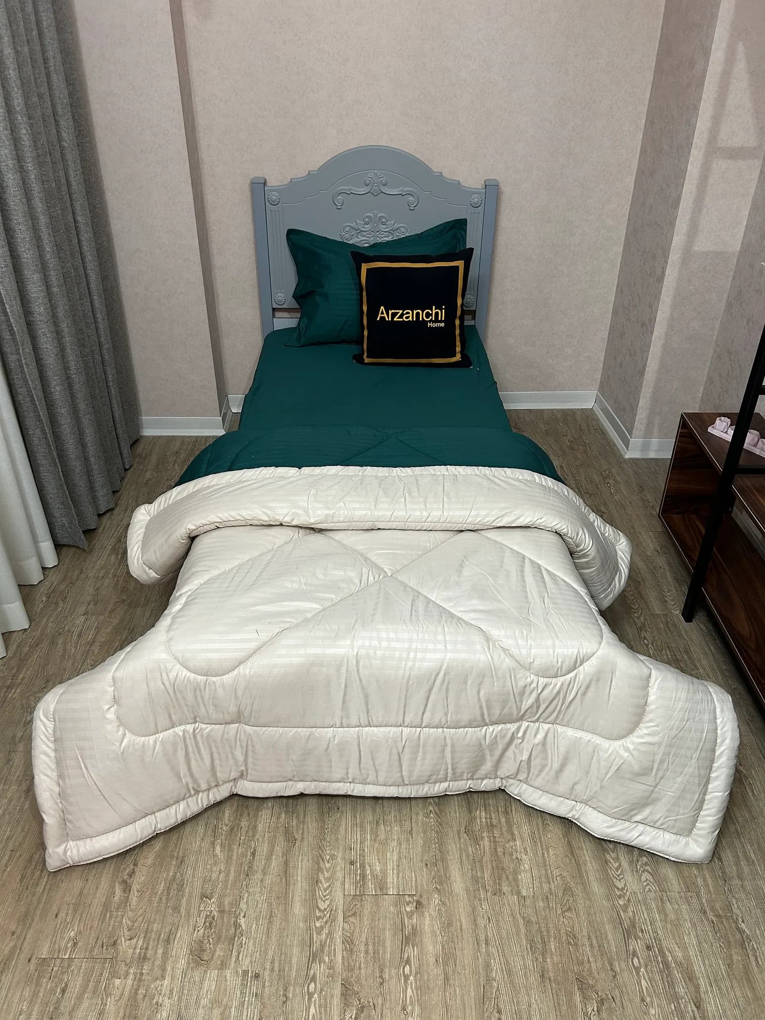 روتختی هتلی کرم و سبز یشمی کد C021 ارزانچی — تصویر ۲