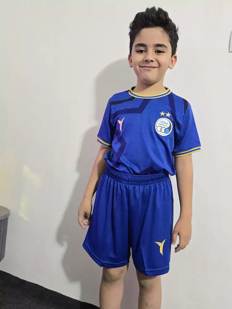 لباس بچه گانه استقلال1403 — تصویر ۳