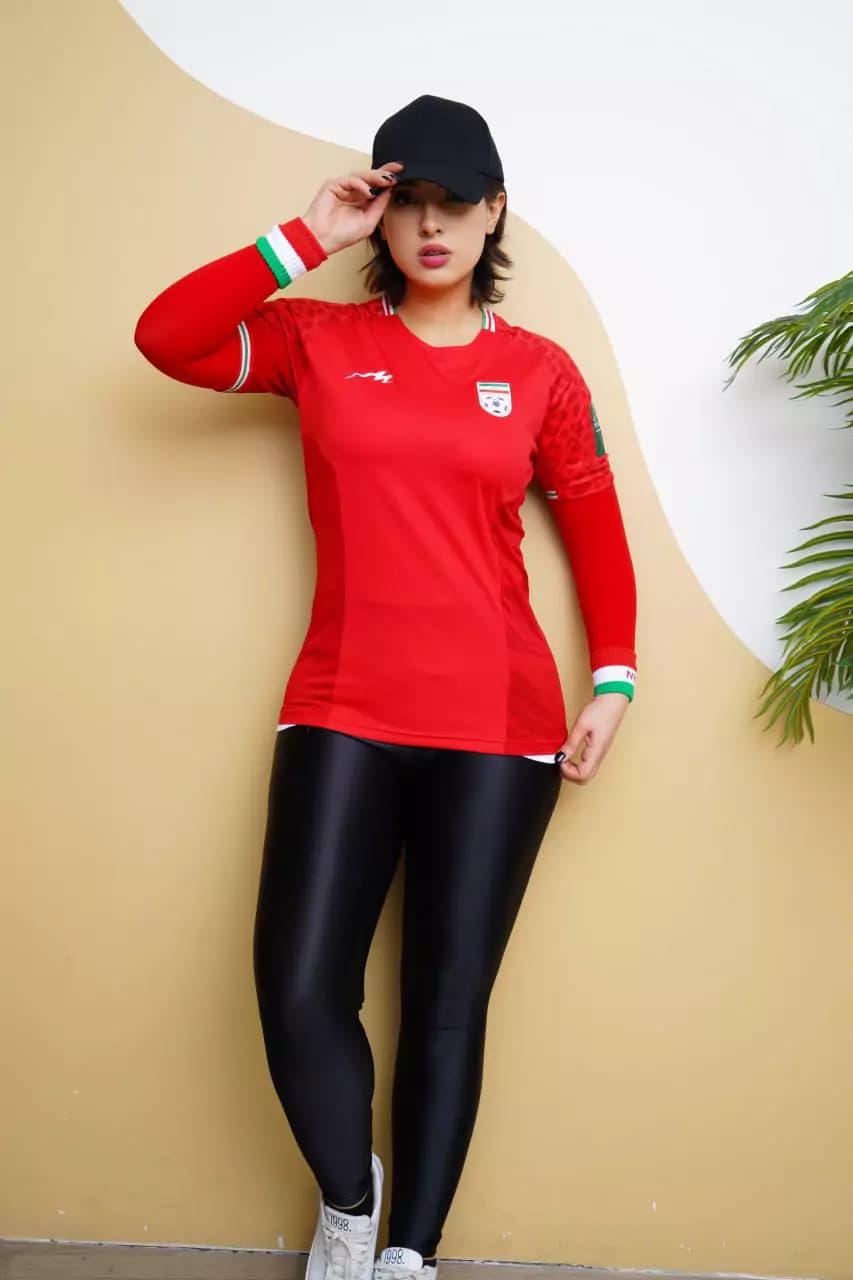 لباس دوم زنانه و دخترانه تیم ملی ایران 2024 — تصویر ۳