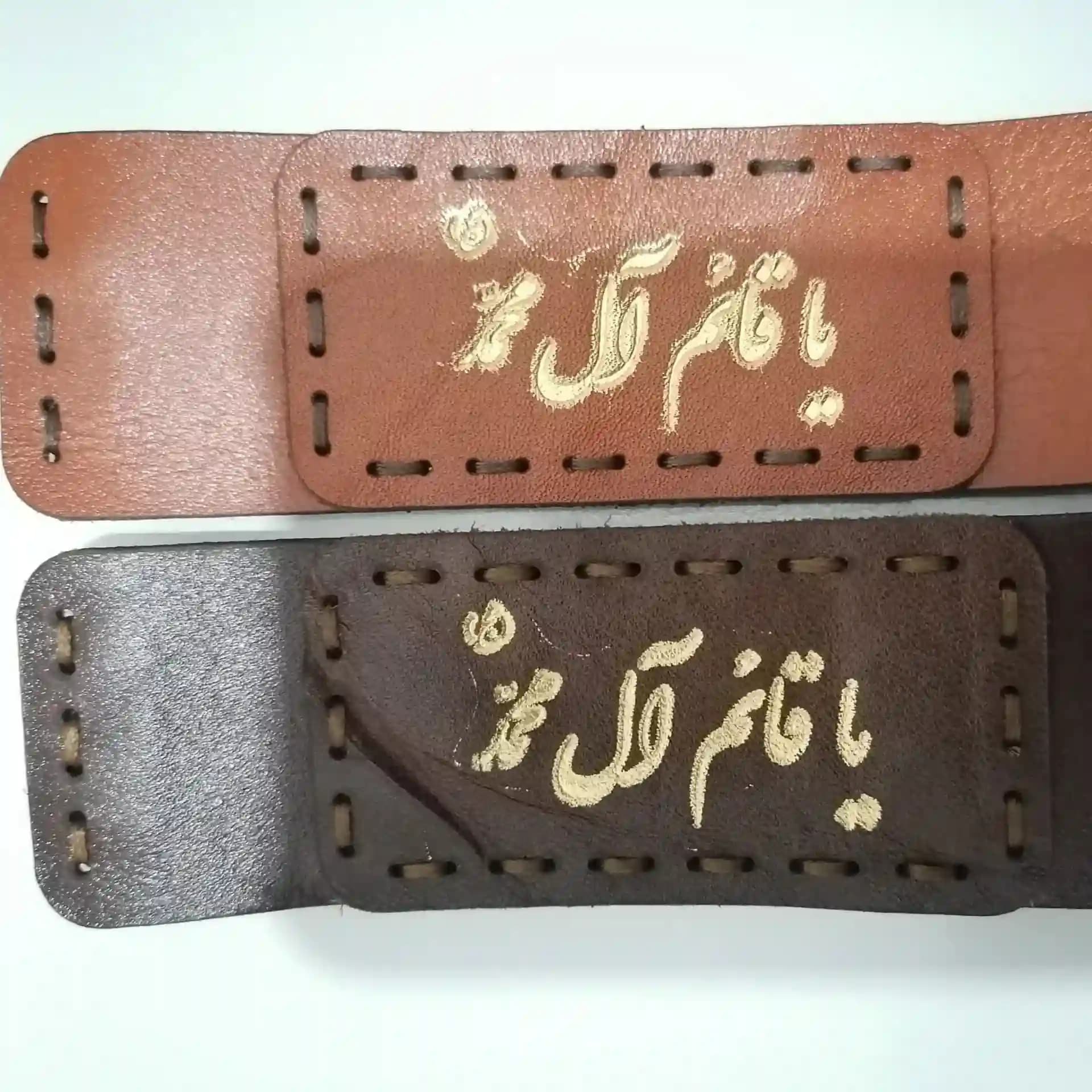 جای دعای بازوبند چرم اصل گاویی دست دوز – فاقد دعا — تصویر ۴