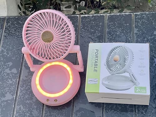 پنکه شارژی مسافرتی تاشو چراغ دار مدل JD-FS808 — تصویر ۴