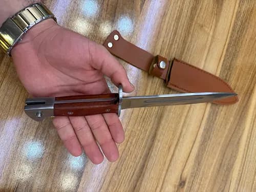چاقو شکاری طرح سرنیزه کلاشینکف AK-47 — تصویر ۳