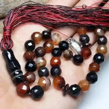 تسبیح 33 دانه عقیق سلیمان تراش الماسی کد 475 — تصویر ۲