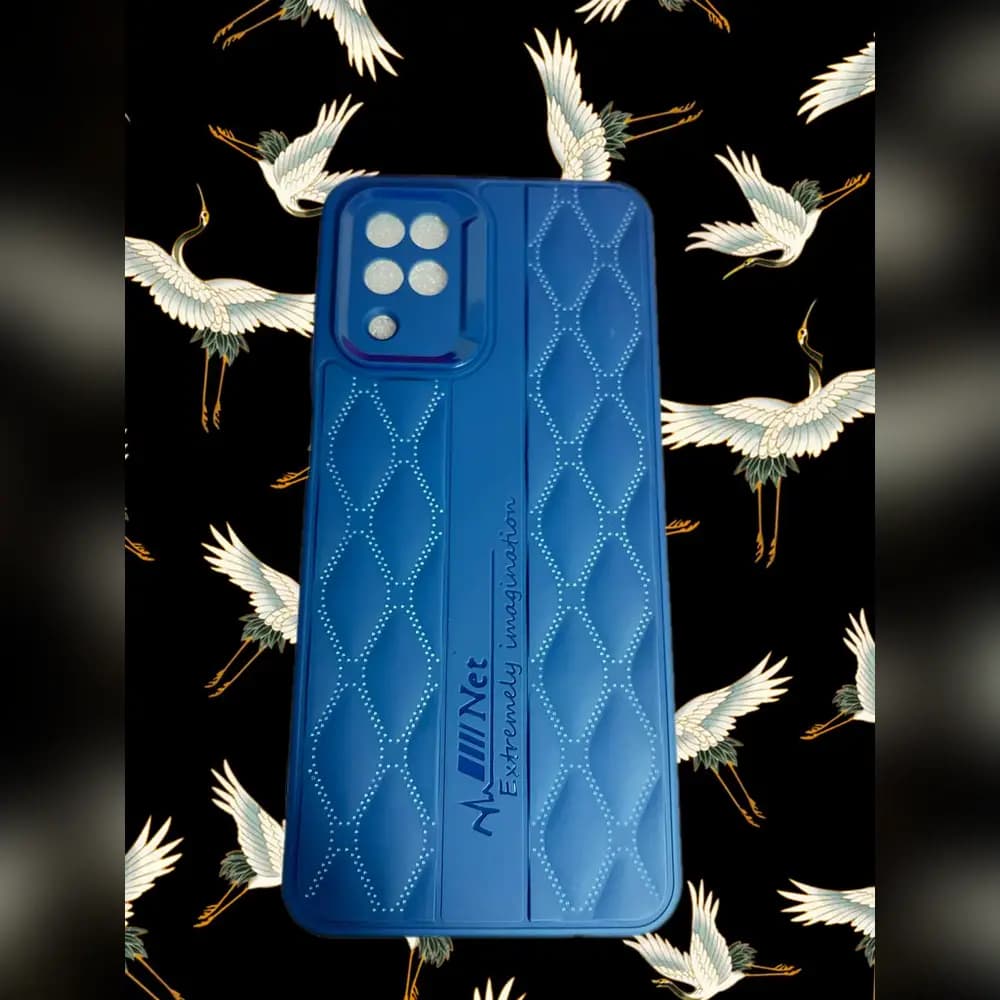 قاب گوشی طرح بنتلی مدل لوکس ضد ضربه با بامپر دوربین برای گوشی سامسونگ galaxy A12 — تصویر ۳