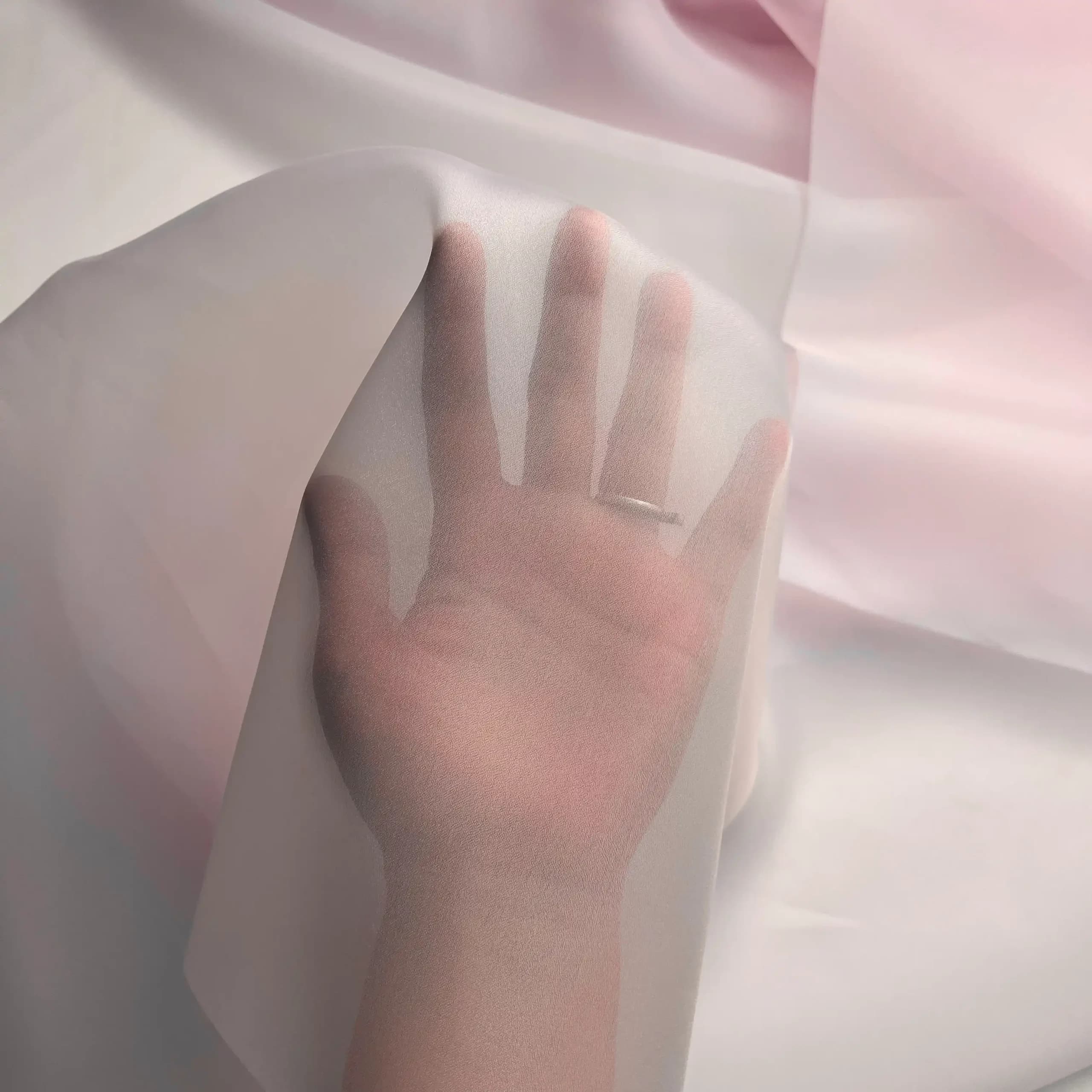 پارچه حریر ارگانزا کارالن صورتی روشن عرض ۳ متر — تصویر ۳