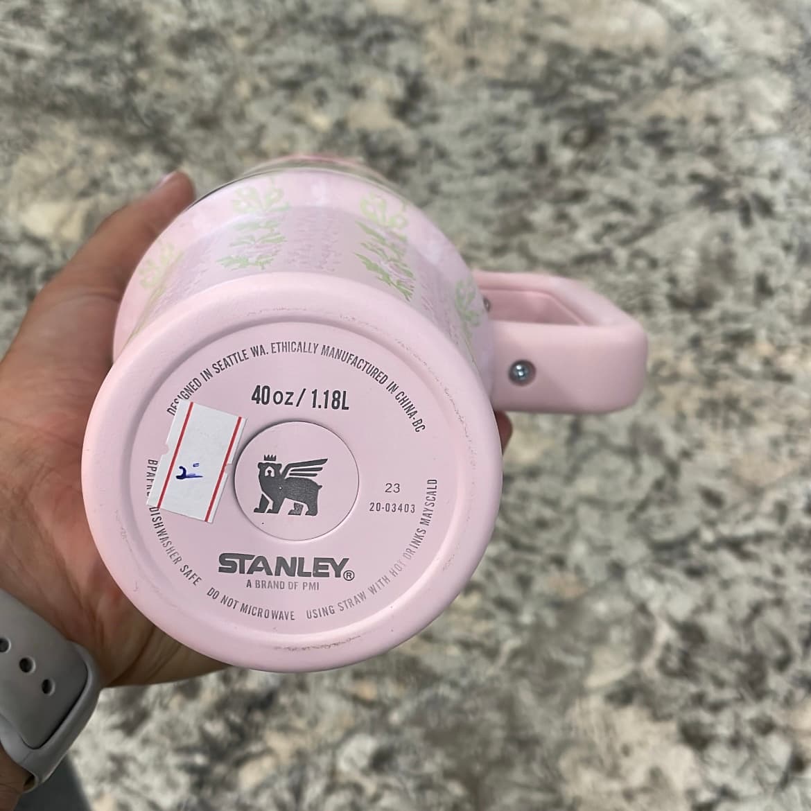 ماگ دسته‌دار استنلی گلدار ۱.۱۸ لیتر | مدل Quencher Tumbler H2.0 — تصویر ۶