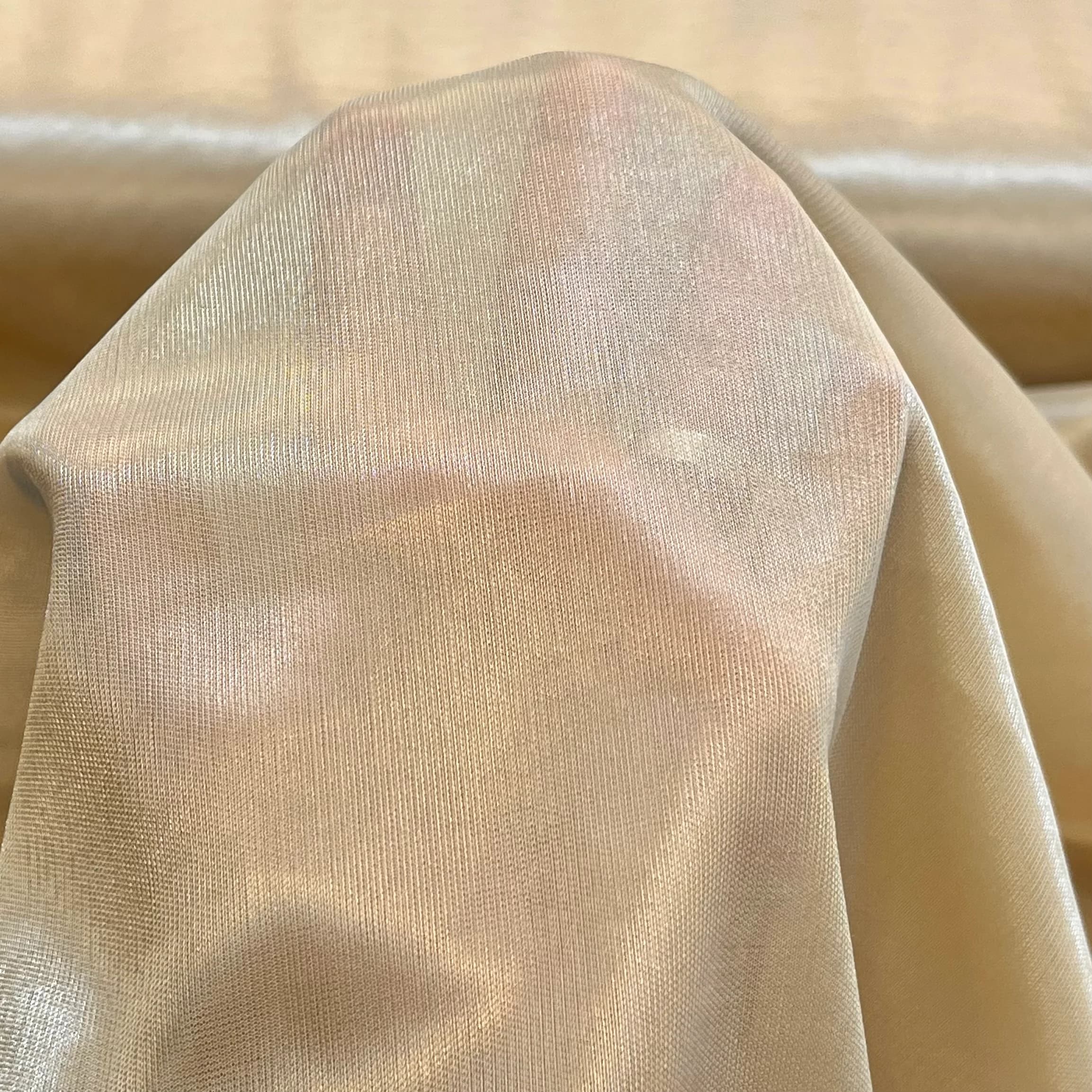 پارچه آستر کش ژرسه کرمی — تصویر ۲