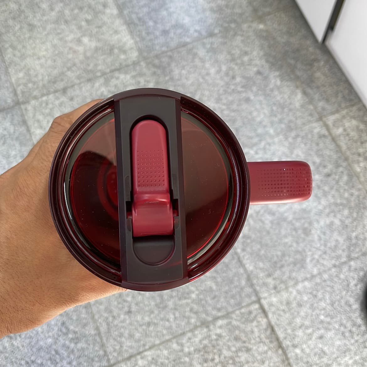 تراول ماگ اورجینال استنلی قرمز دور سیلور مدل تامبلر 40oz بدون نشتی — تصویر ۴