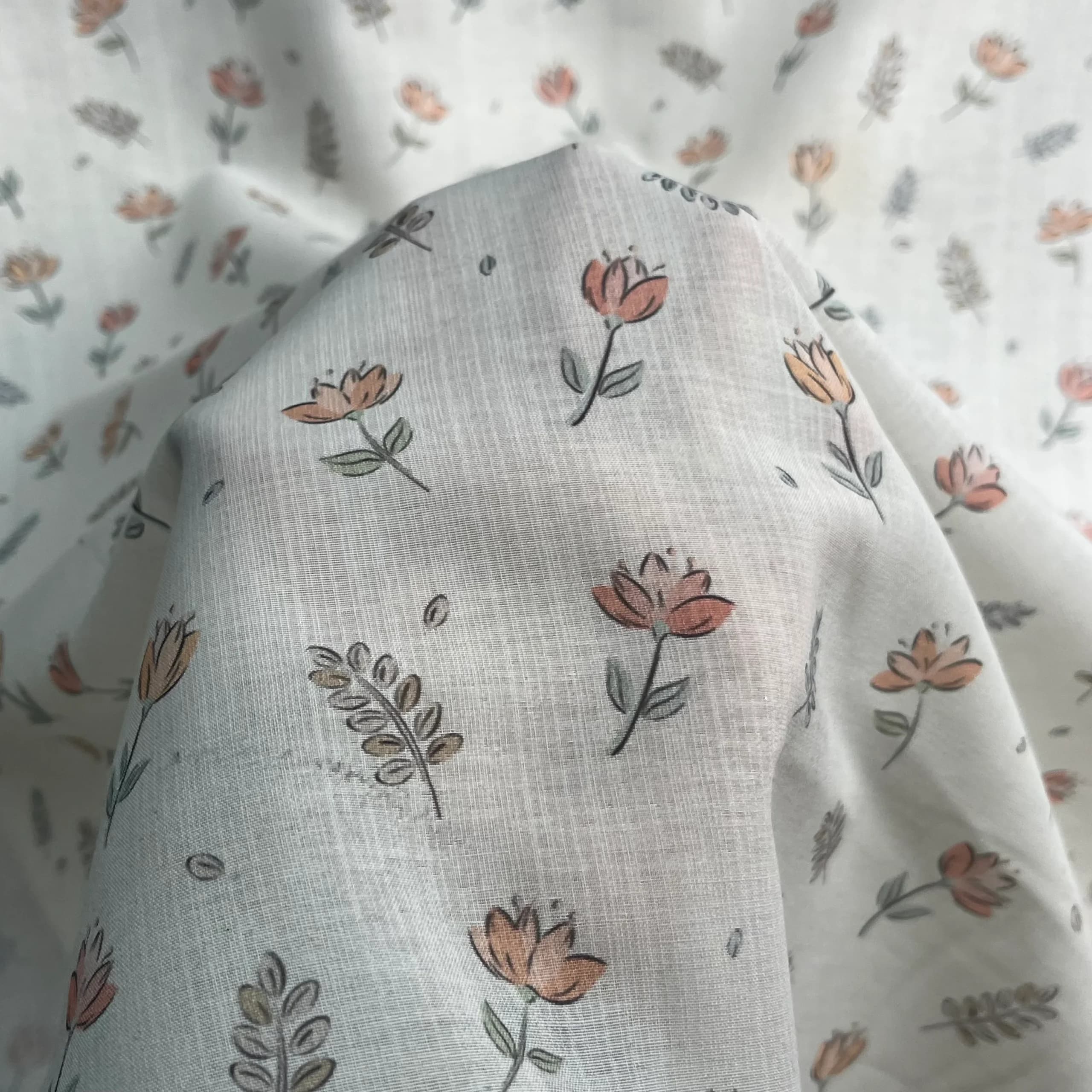 پارچه نخی پنبه‌ای طرح گل نارنجی — تصویر ۳