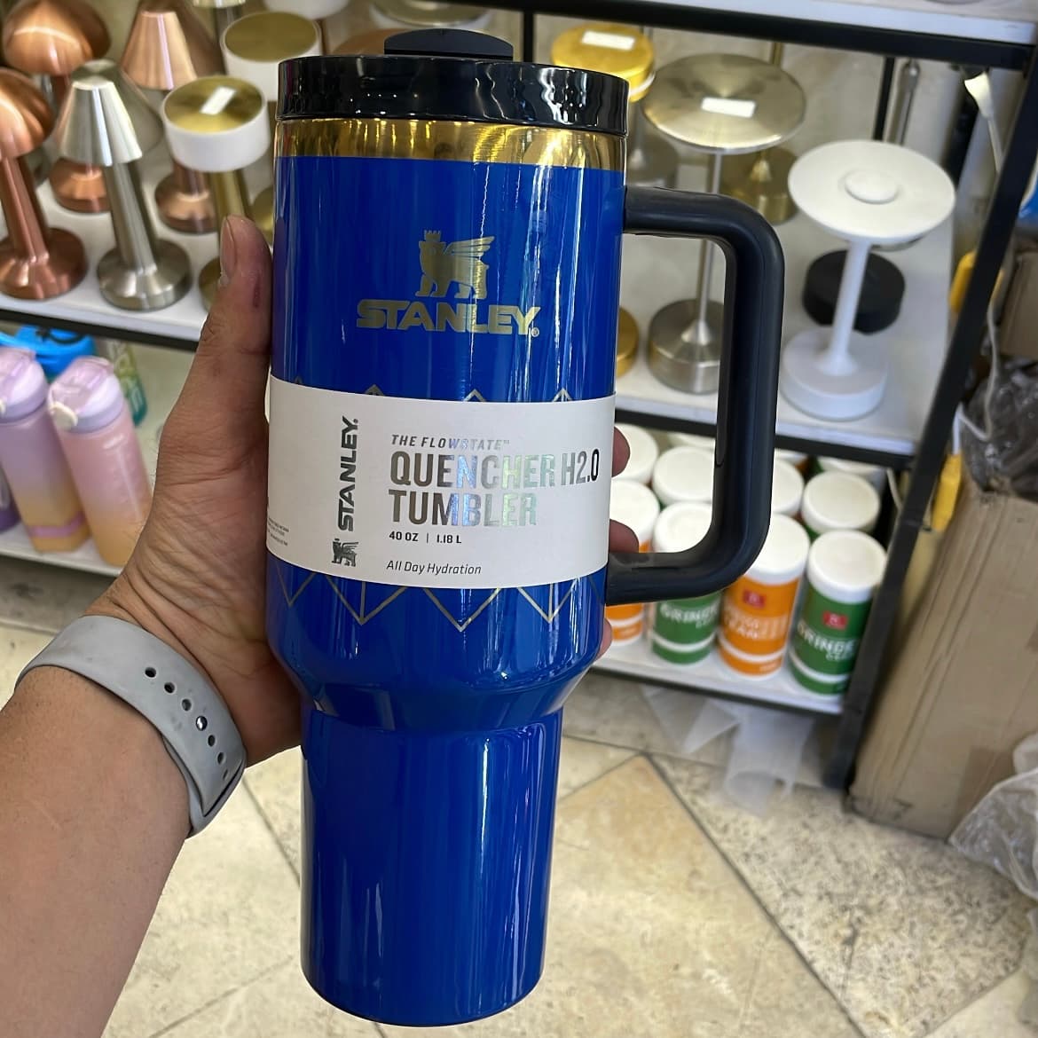 تراول ماگ استنلی دستهدار 1.18 لیتر طرحدار آبی NAVY BLUE