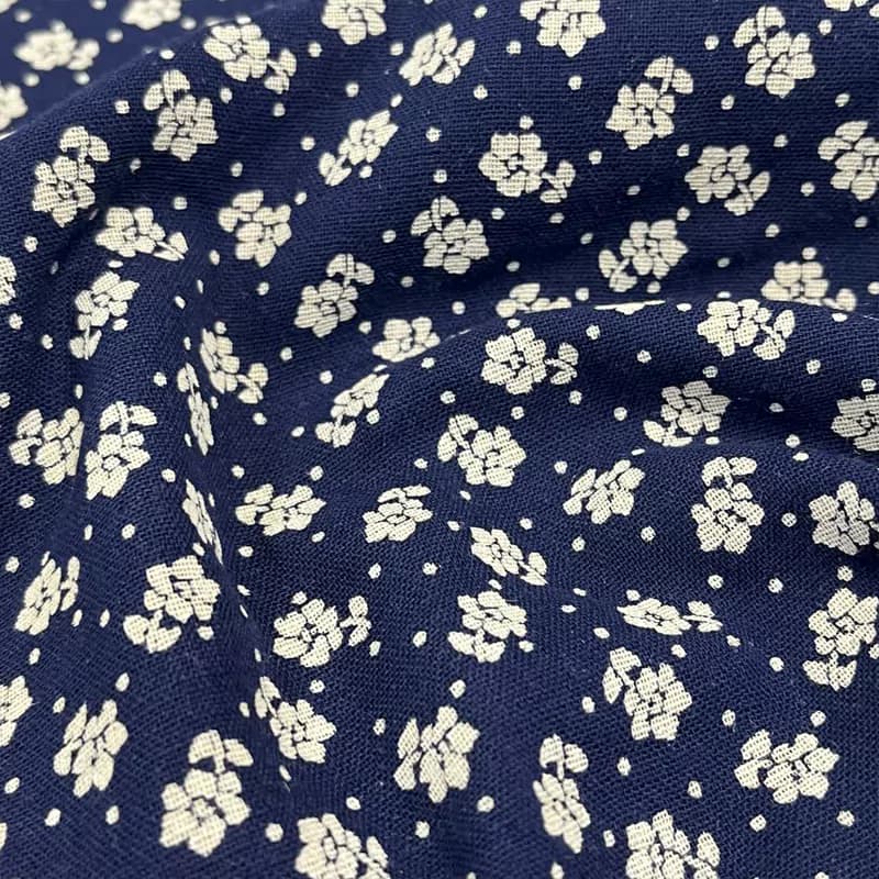 پارچه نخی طرح گلدار زمینه سورمه‌ای — تصویر ۲