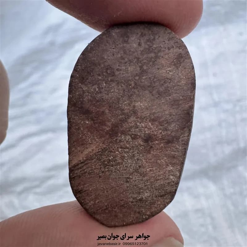 سنگ هبهاب کهنه مصور دهان‌بسته و چشم‌بسته کد 0059 — تصویر ۲