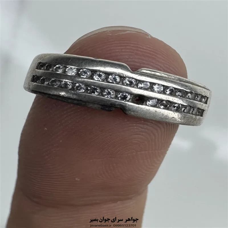 حلقه نقره ۹۲۵ با دو ردیف نگین و رکاب پهن