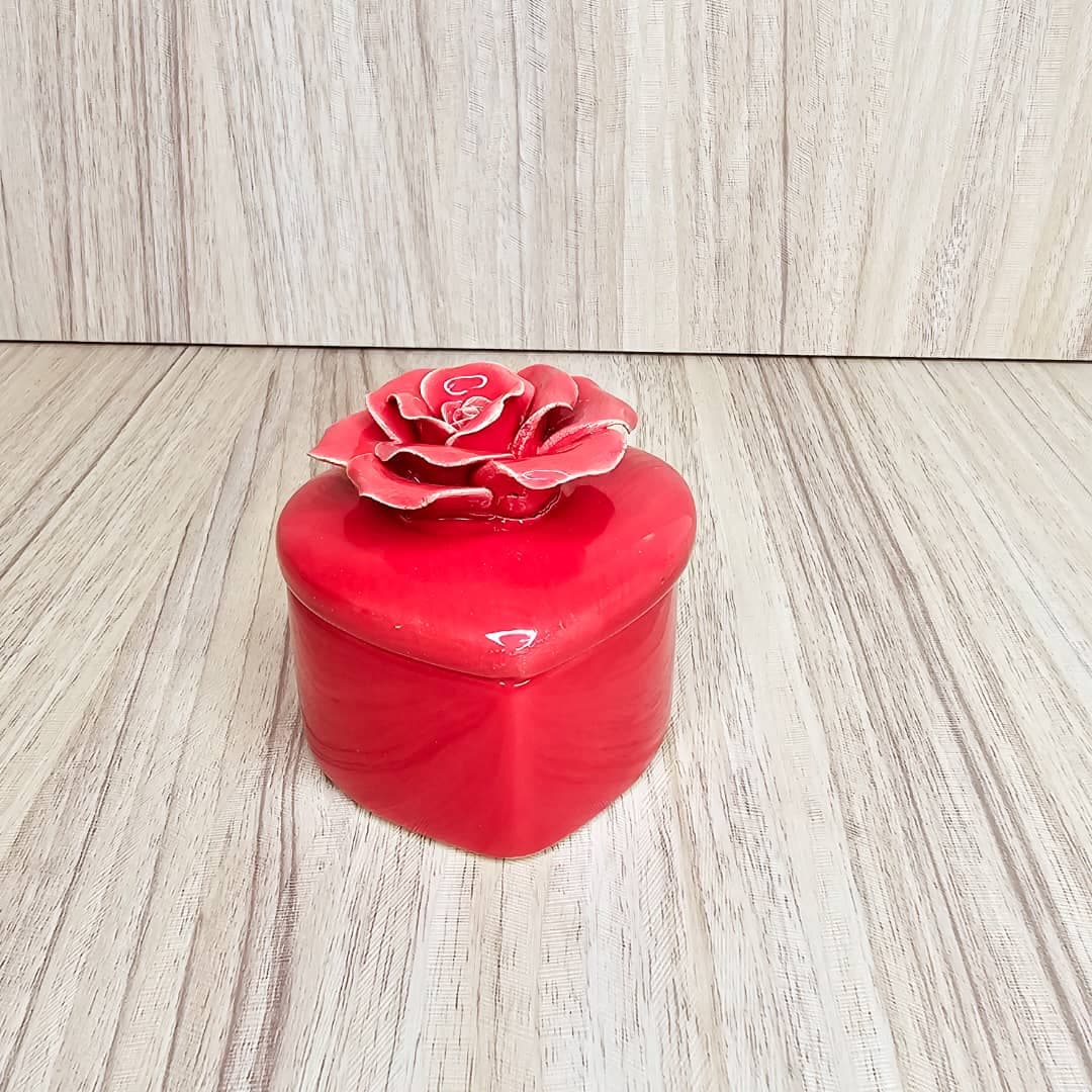جا جواهری قلبی قرمز رنگ — تصویر ۳