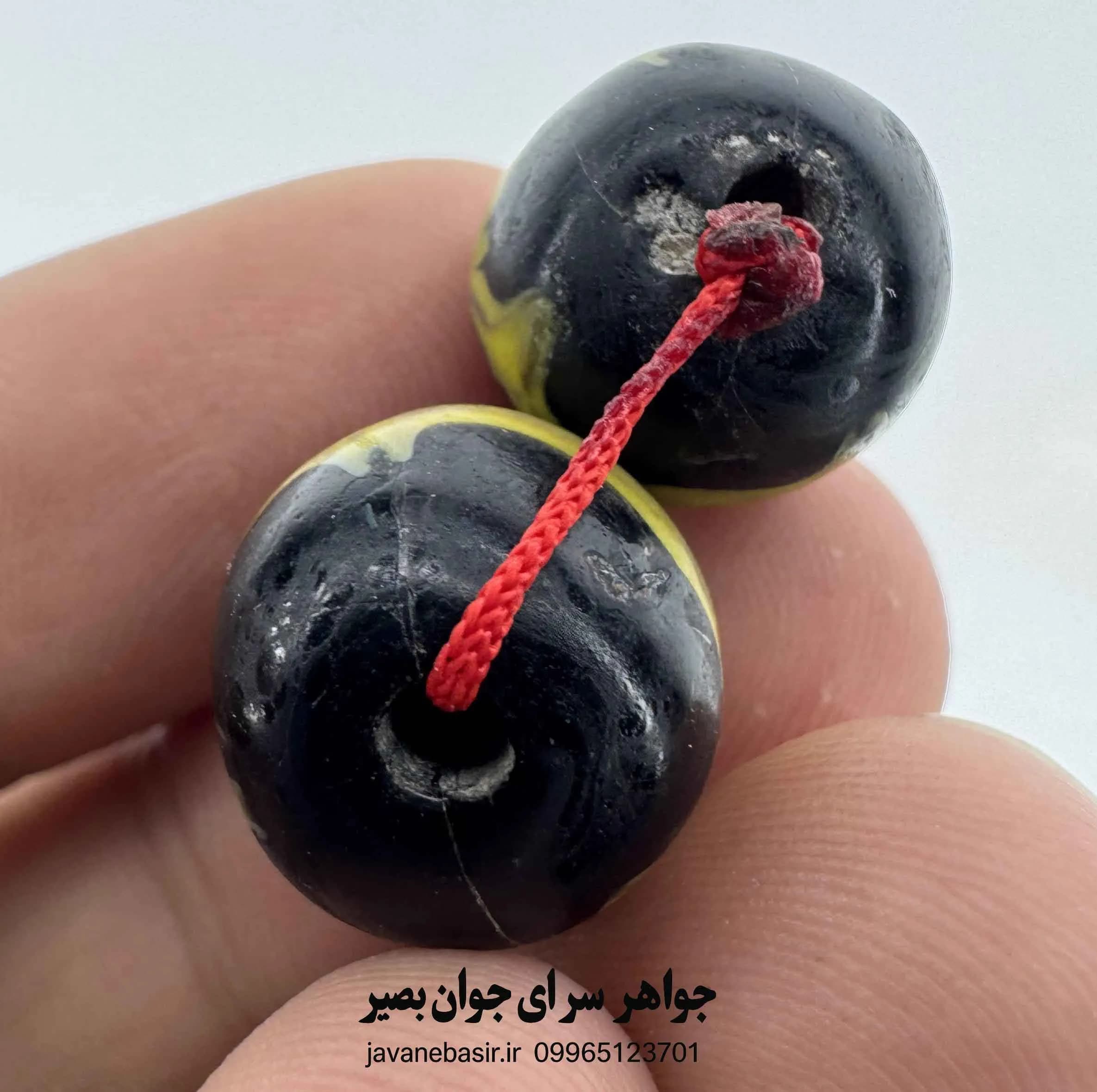 جفت مهره چیتو (مینا) با رگه‌ی نور طلایی – تجلیِ درخشش در تاریکی — تصویر ۲
