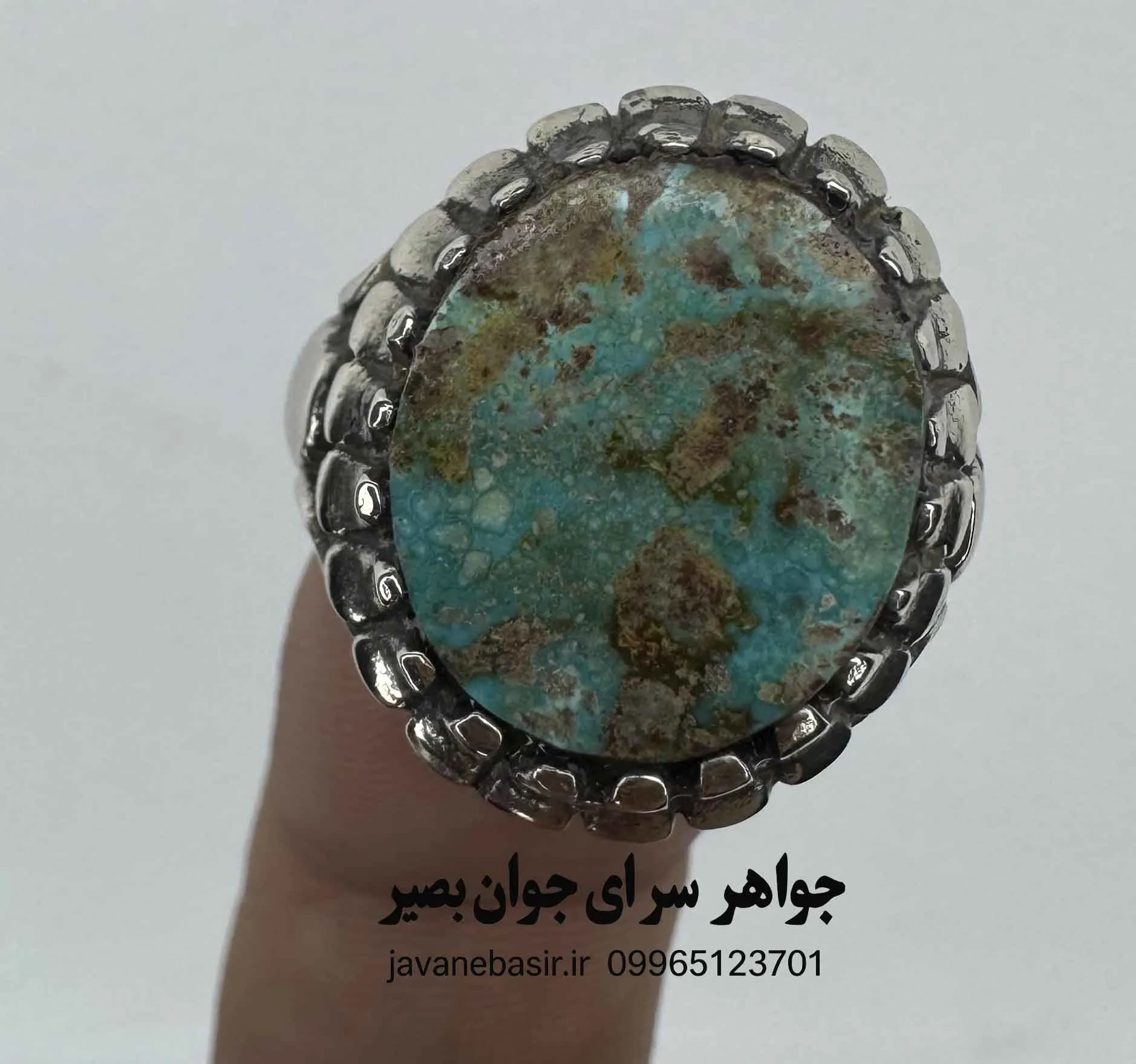 انگشتر فیروزه طبیعی با رگه‌های کهکشانی؛ اصالتی از دل زمین