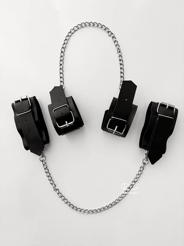 ست BDSM شلاق چرمی + دستبند و پابند زنجیردار — تصویر ۲