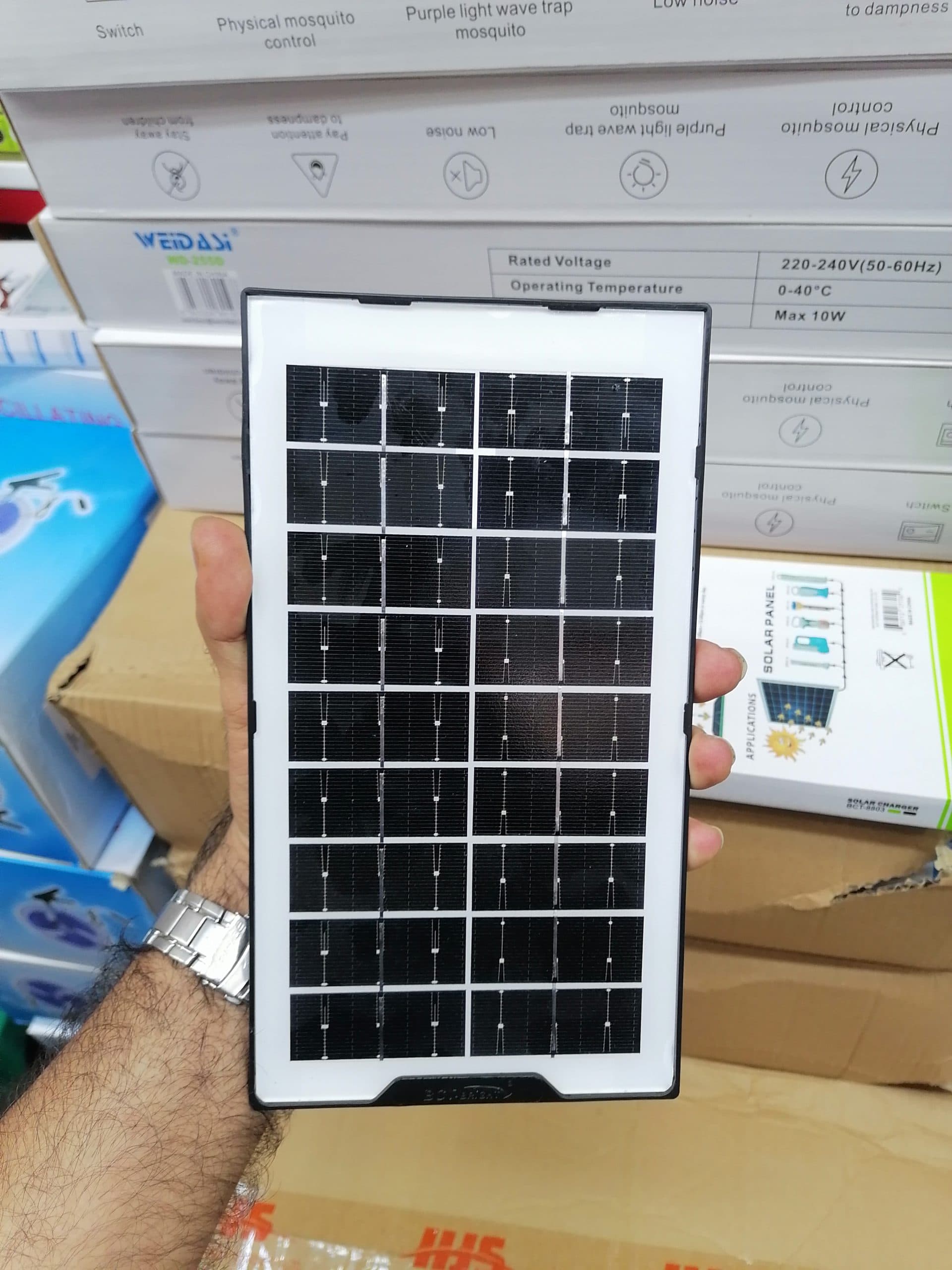 پنل خورشیدی 9V و 3.5W برند BCT مدل BCT-8803 (عمده و تک) SOLAR CHARGER BCT-8803 — تصویر ۷