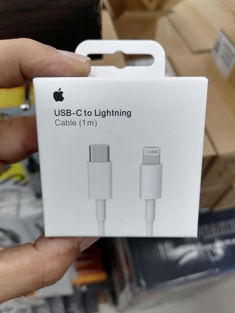 کابل شارژ 1 متری برند اپل مدل USB-C TO LIGHTNING اورجینال (عمده و تک) — تصویر ۴