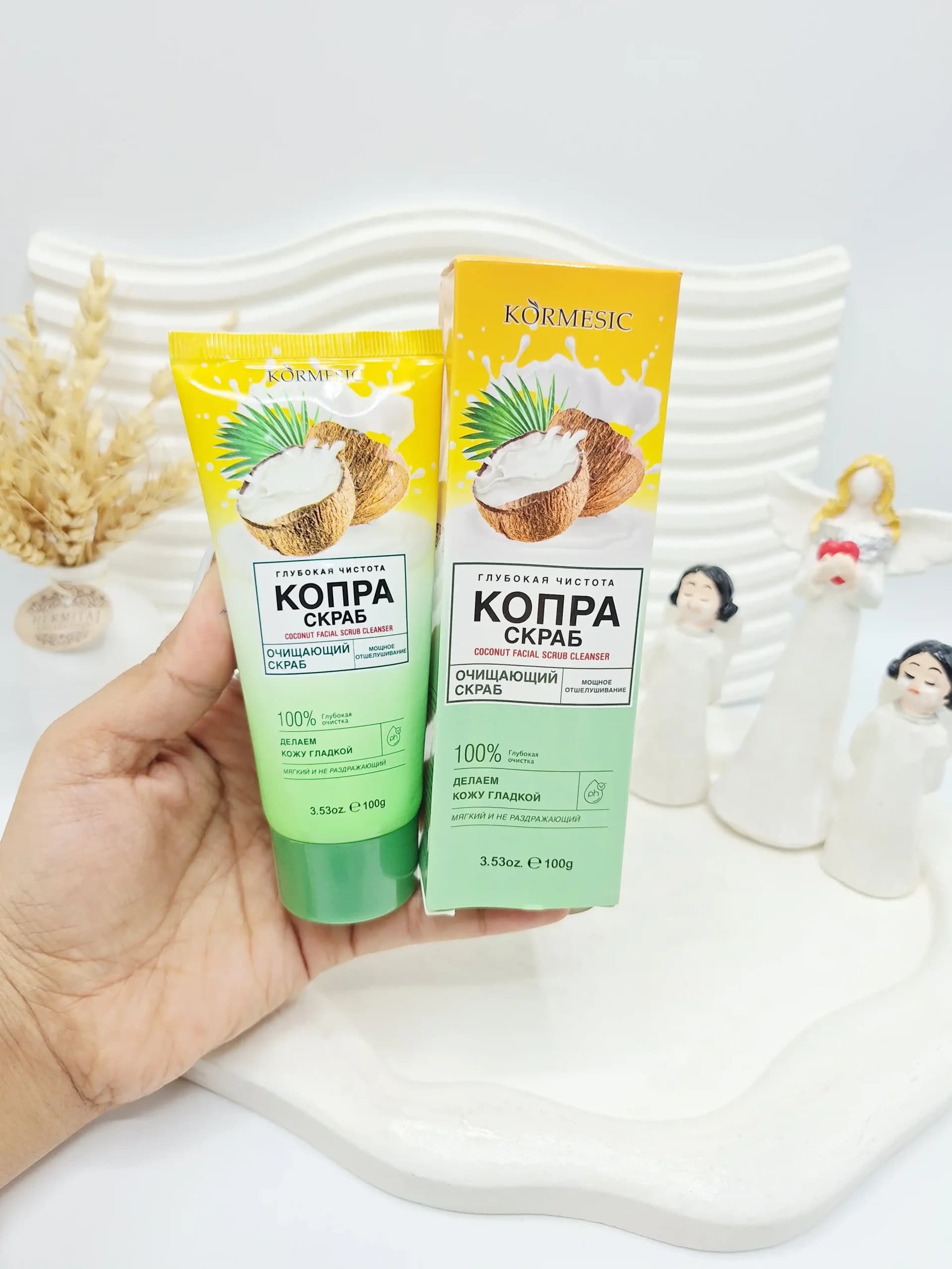 اسکراب شوینده صورت شیر و نارگیل کورمسیک مدل Deep Coconut Cleanse