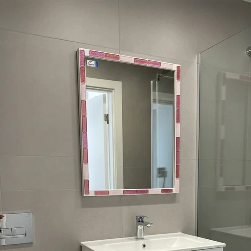 آینه سرویس‌ بهداشتی دلفین مدل 1076-p سایز 36×51 سانتی متر | صورتی | گارانتی اصالت و سلامت فیزیکی کالا — تصویر ۳