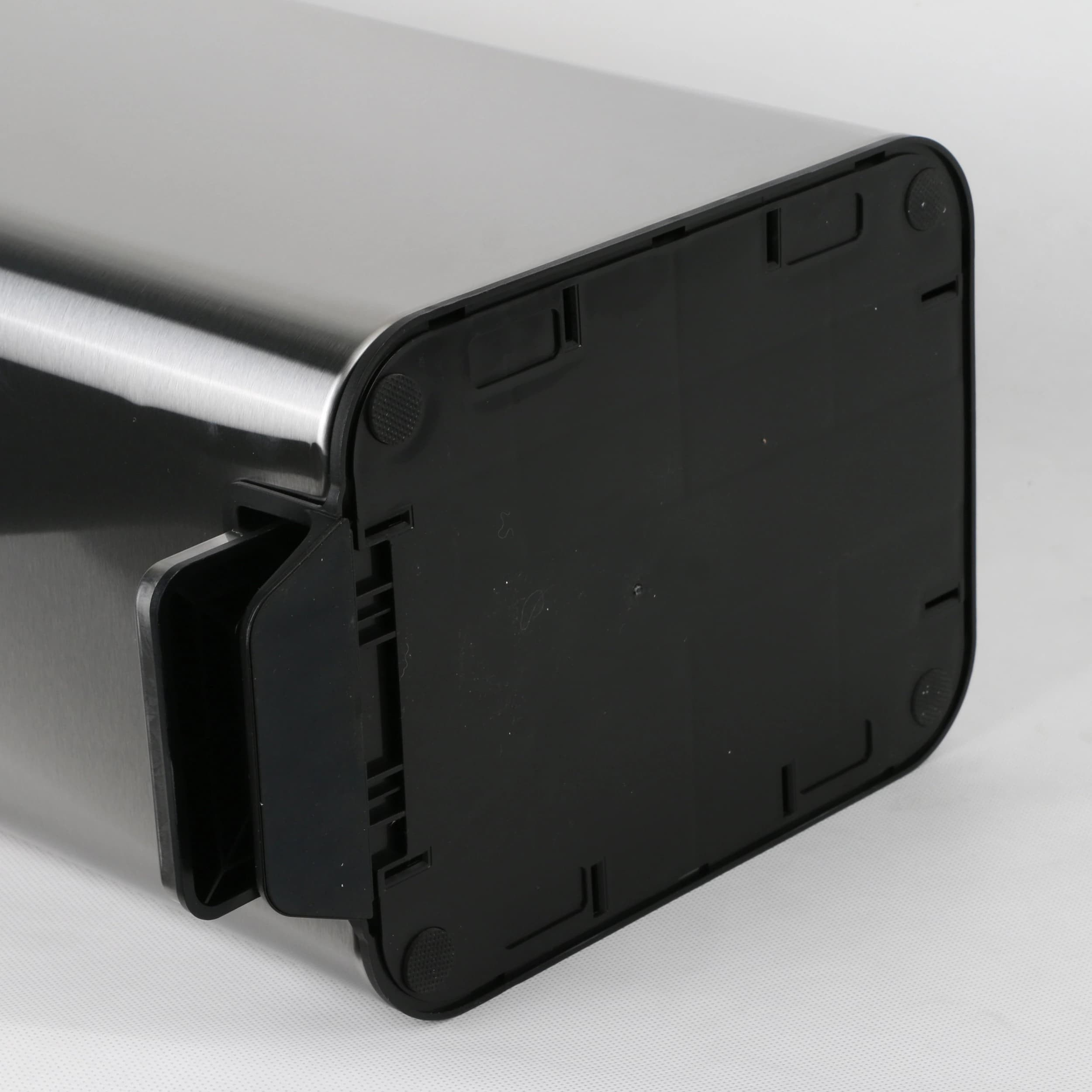 سطل زباله پدالی دلفین کد Ev-7708 گنجایش 20 لیتر — تصویر ۸