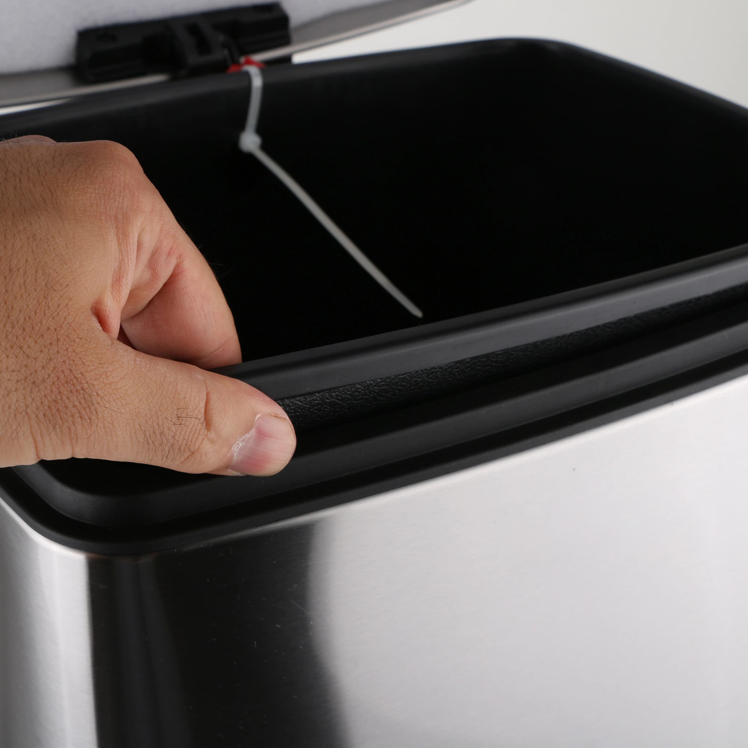 سطل زباله پدالی دلفین مدل Pry-30ltr — تصویر ۸