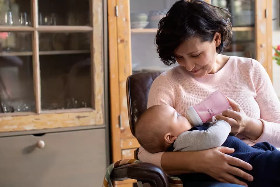 شیشه شیر نچرال ۲۶۰ میلی لیتر فیلیپس اونت PHILIPS AVENT سری Response – صورتی — تصویر ۵