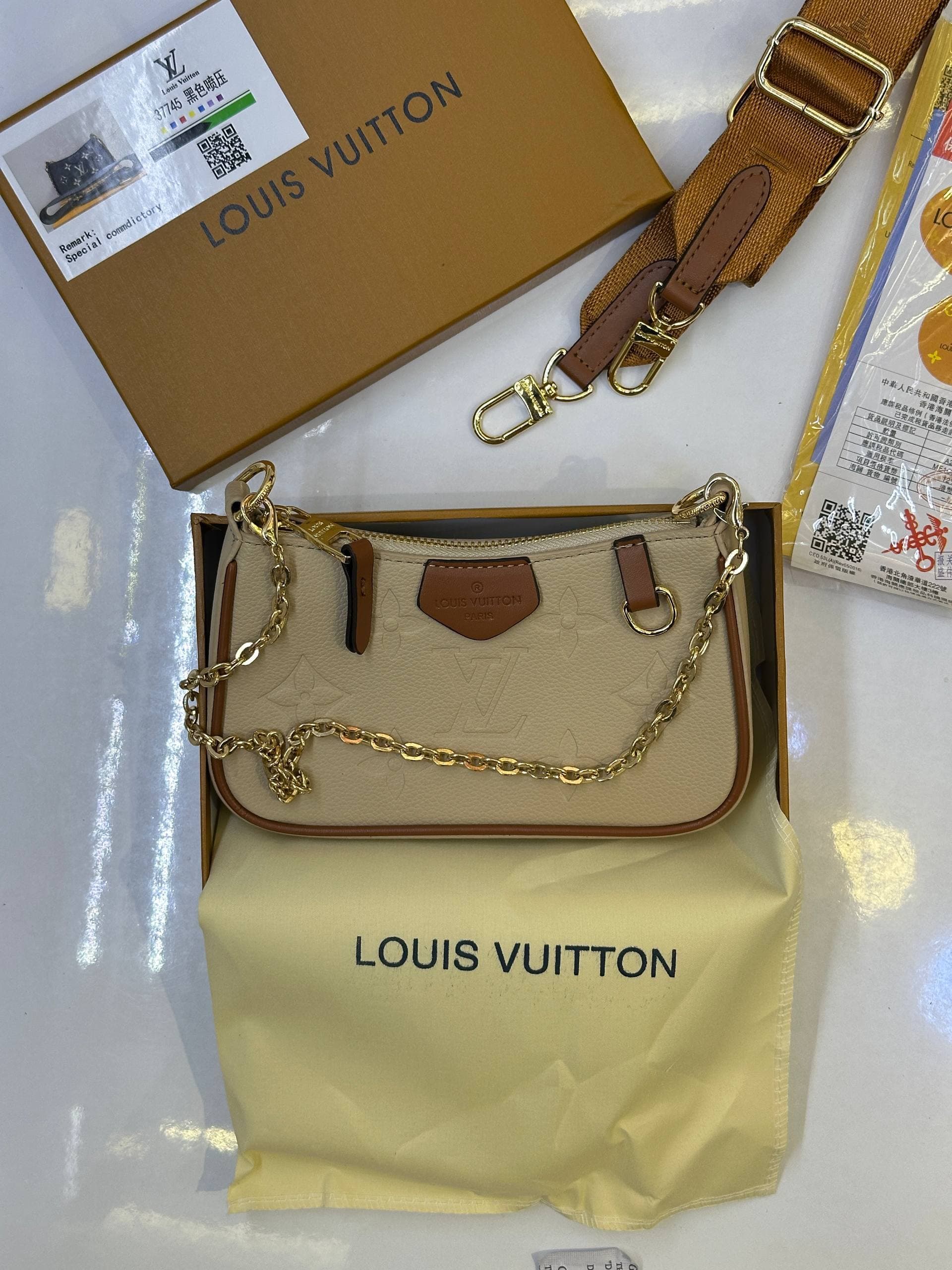 کیف لویی ویتون lv multi pochete — تصویر ۶