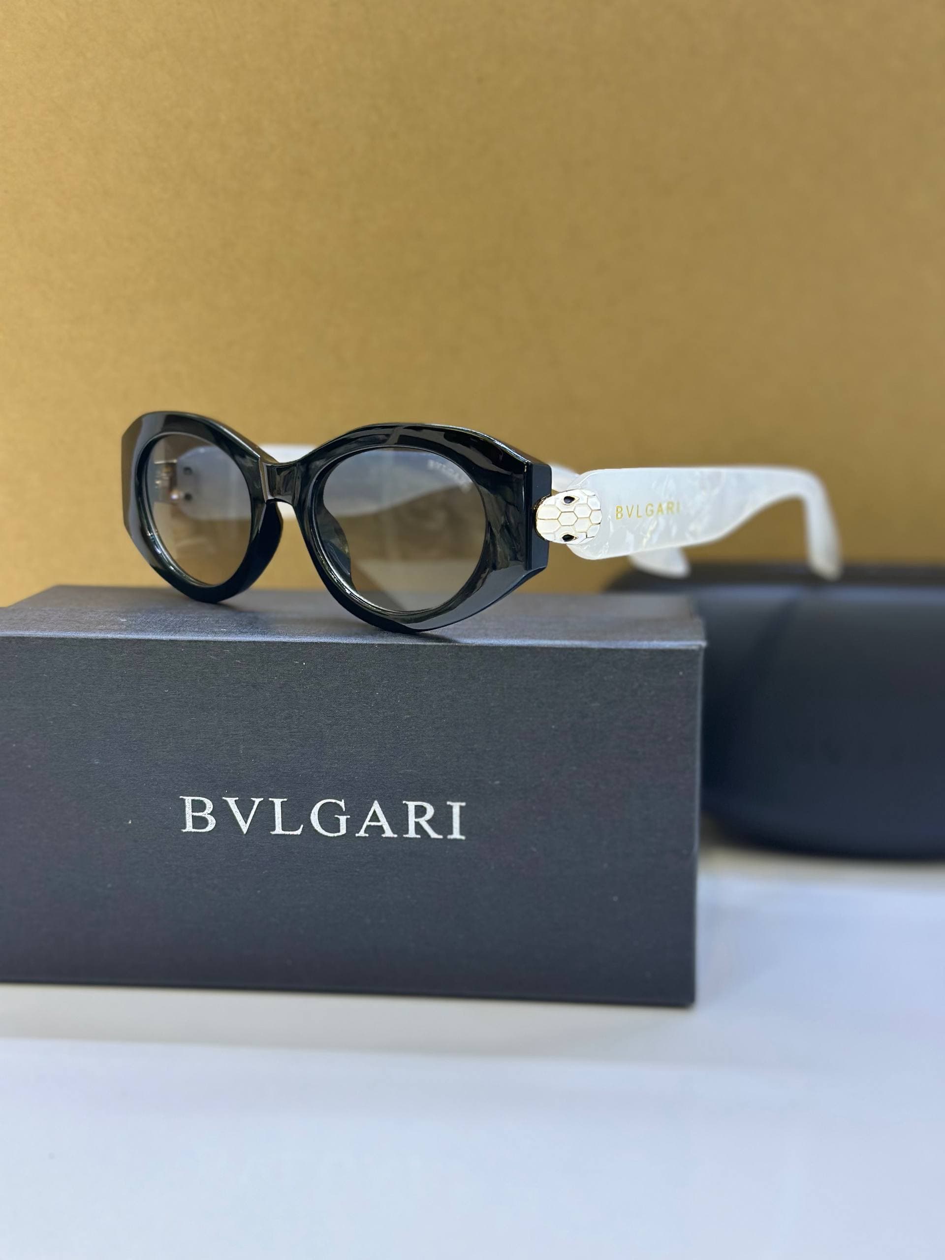 عینک بولگاری Bvlgari Sunglasses 23608