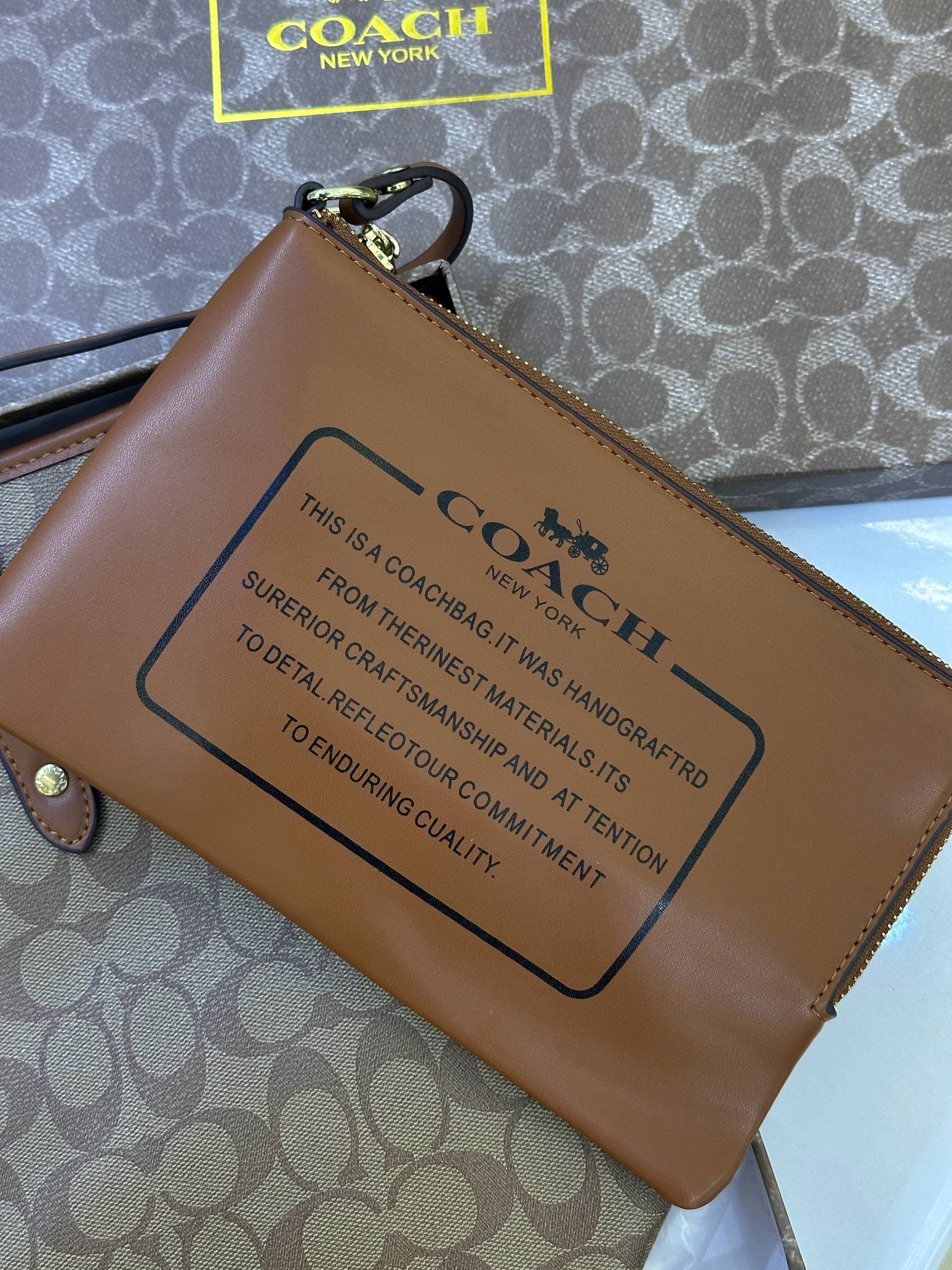 توت بگ کوچ Coach Totebag — تصویر ۶