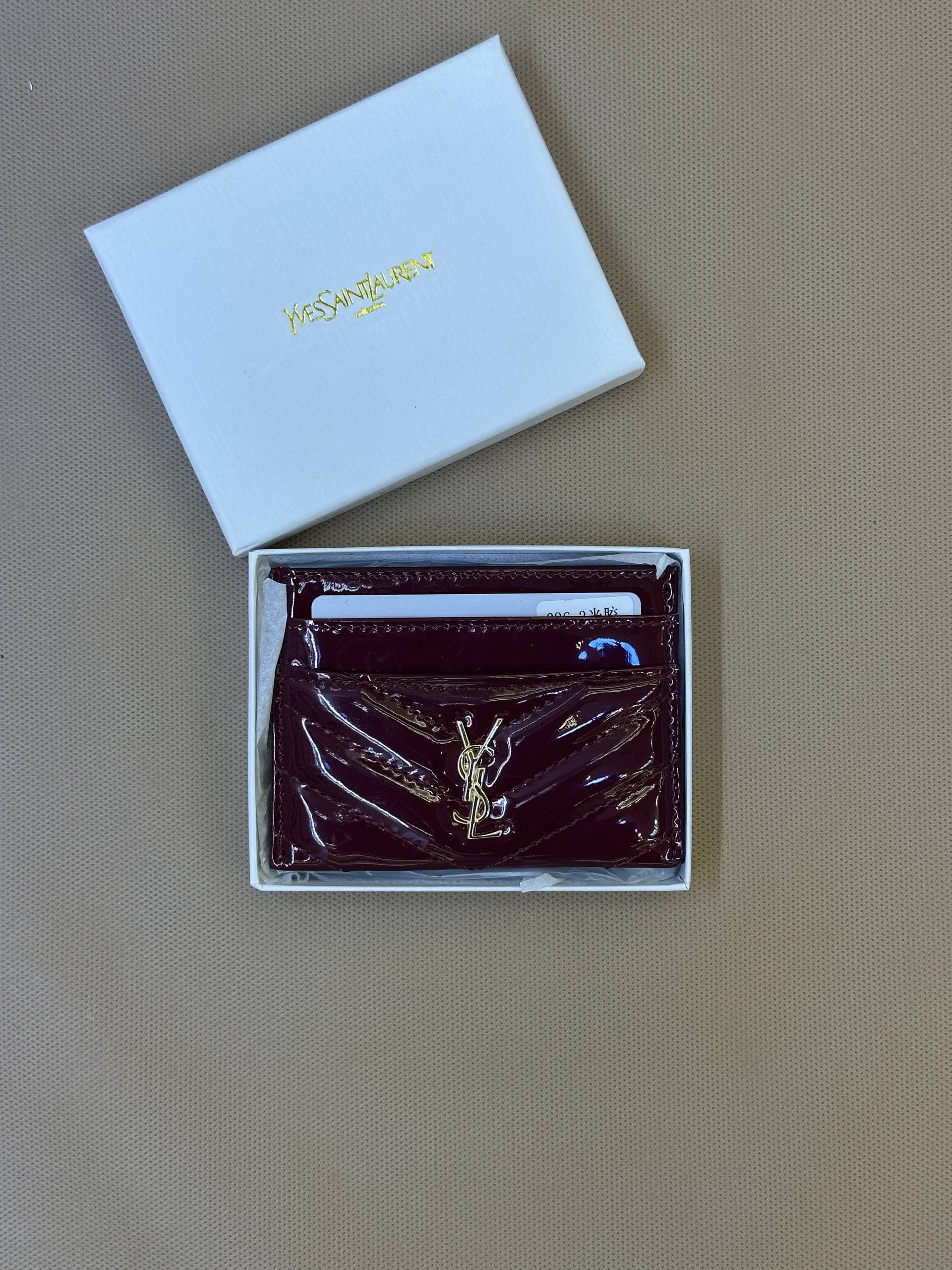 جاکارتی ایوسن لورن ورنی Ysl — تصویر ۴