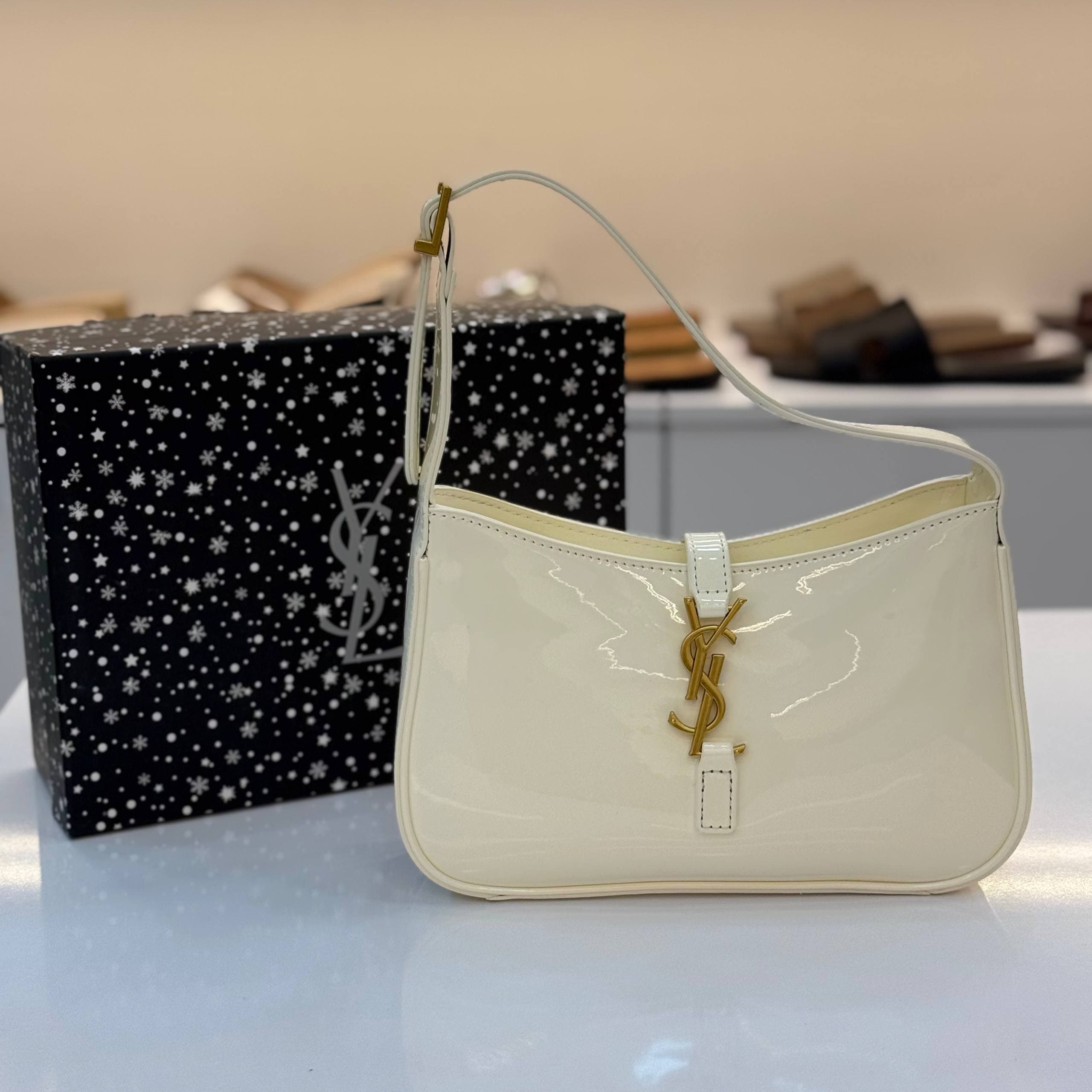 کیف ایوسن لورن Ysl 2026 — تصویر ۱۲