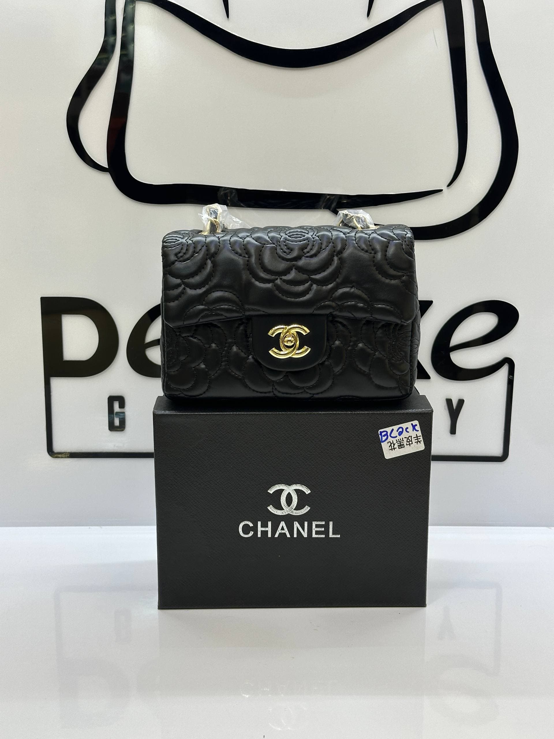کیف شنل فلپ Chanel 2126 — تصویر ۳